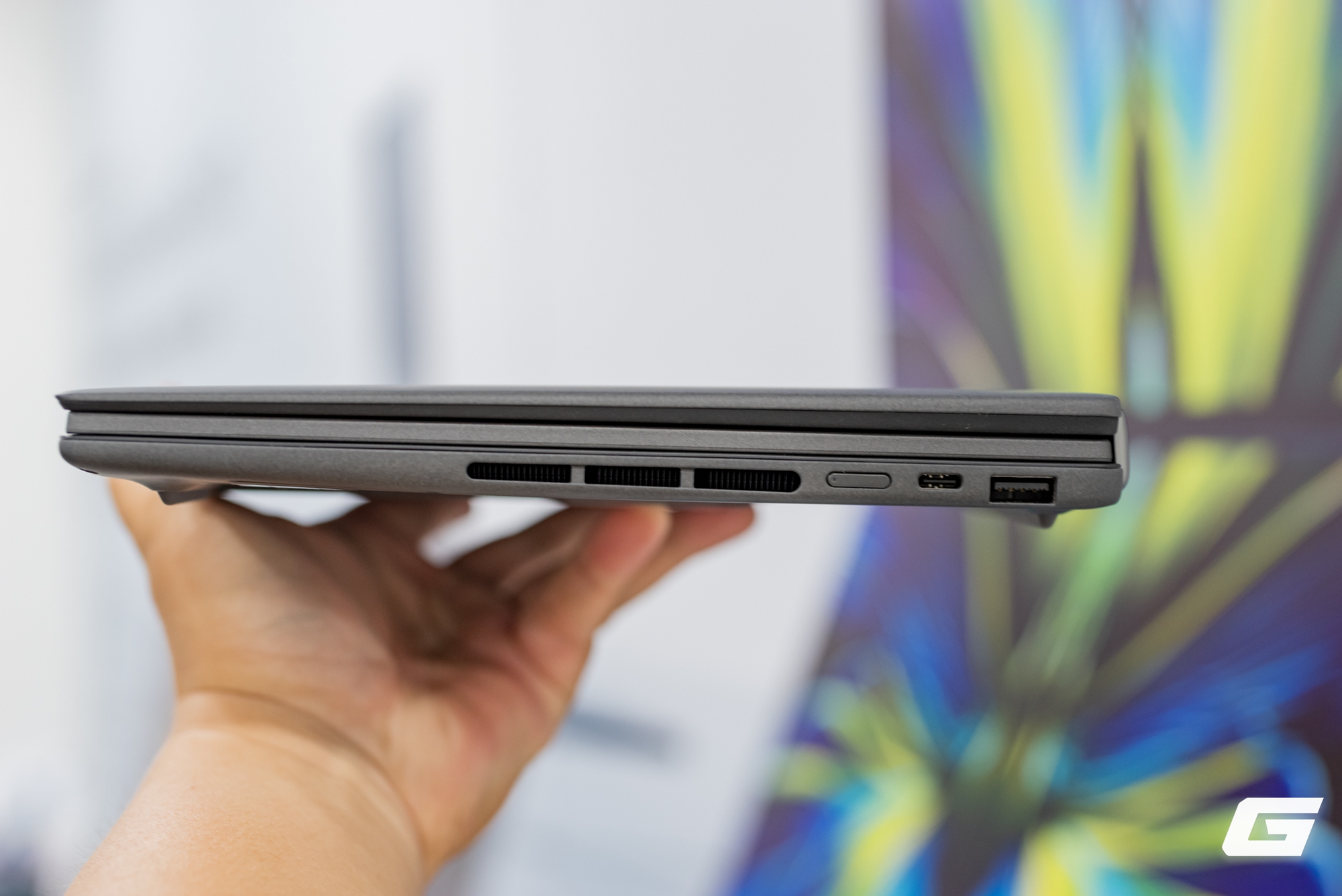 ASUS Zenbook DUO (2026) ch&iacute;nh thức ra mắt: Laptop 2 m&agrave;n h&igrave;nh nay đ&atilde; trưởng th&agrave;nh, mỏng, mạnh v&agrave; thực dụng hơn rất nhiều - Ảnh 7.