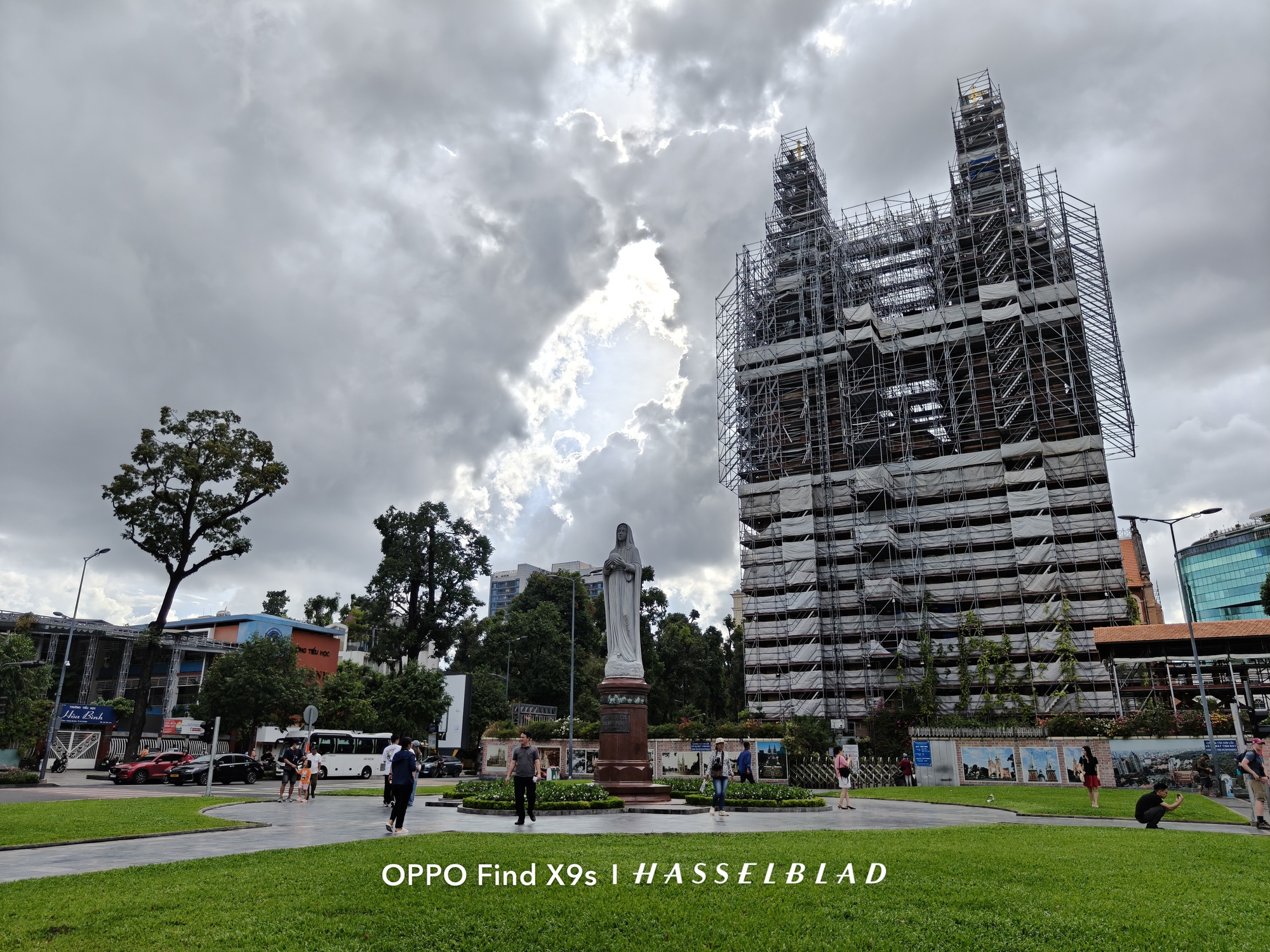 OPPO Find X9s &ldquo;đọ sức&rdquo; c&ugrave;ng iPhone 17: Khi camera mới l&agrave; thứ quyết định cuộc chơi - Ảnh 9.