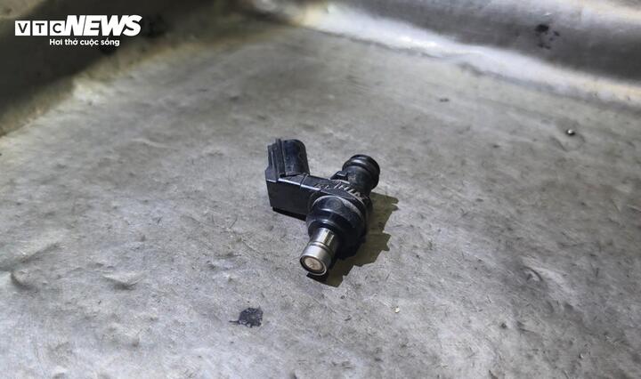 Xăng E10 bị nghi ngờ l&agrave;m xe chết m&aacute;y, thợ sửa chữa chỉ ra nguy&ecirc;n nh&acirc;n bất ngờ - Ảnh 4.