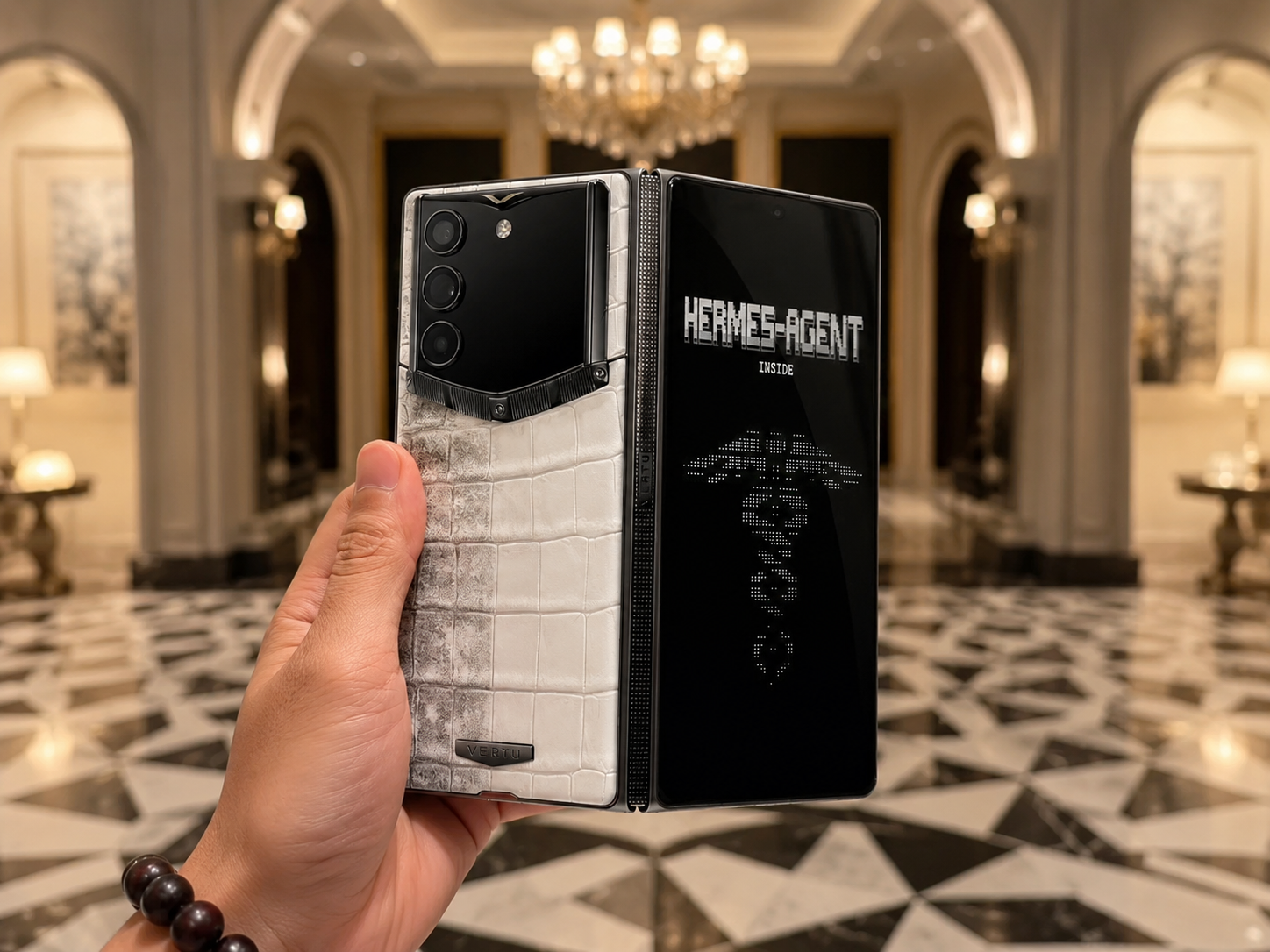 Vertu Alphafold ch&iacute;nh thức ra mắt: Điện thoại gập, c&oacute; cả trợ l&yacute; AI d&agrave;nh cho doanh nh&acirc;n, gi&aacute; hơn 200 triệu đồng - Ảnh 3.
