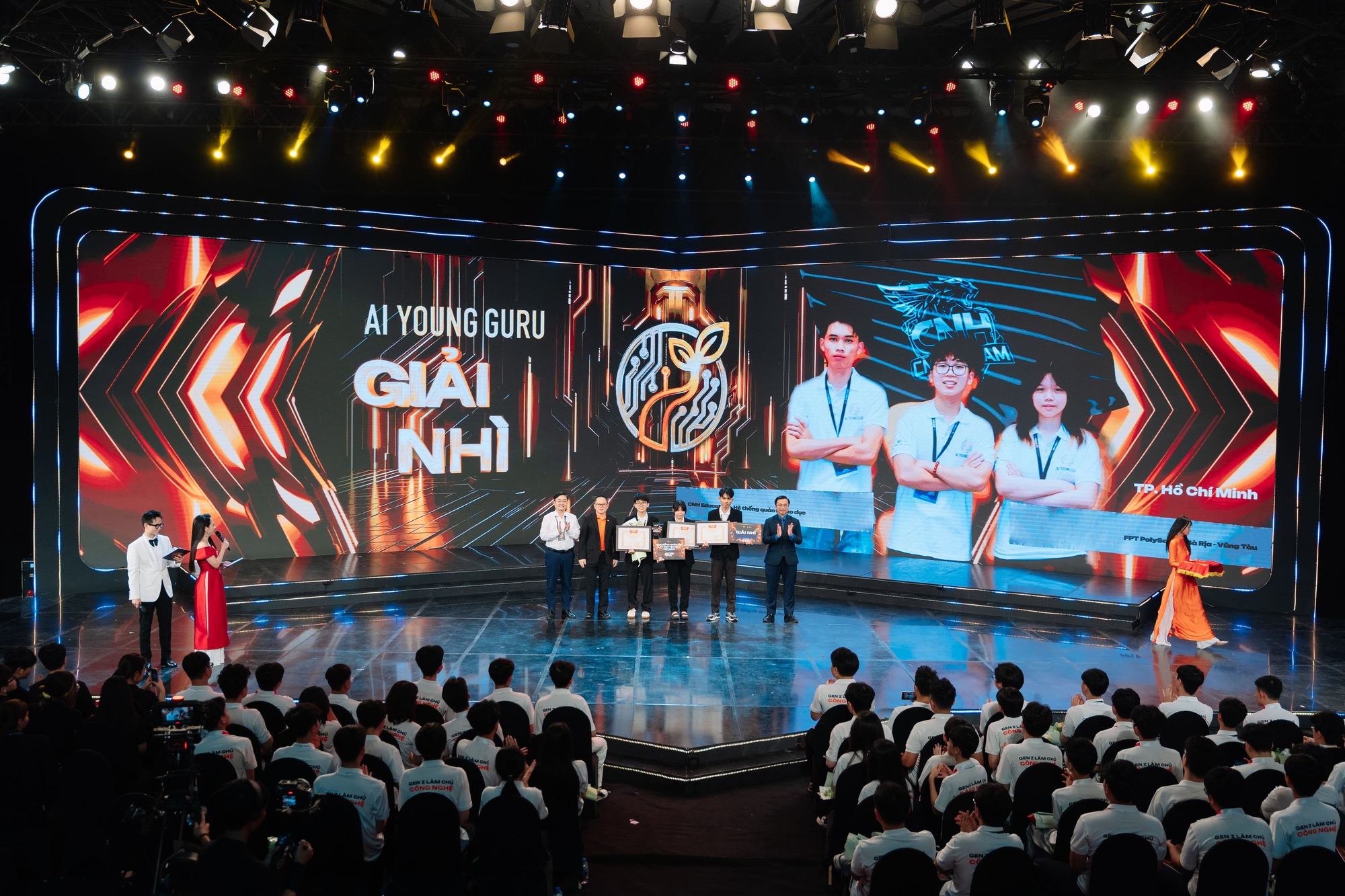 Hơn 26.000 học sinh thi AI, qu&aacute;n qu&acirc;n gọi t&ecirc;n dự &aacute;n &ldquo;game h&oacute;a&rdquo; văn h&oacute;a Việt - Ảnh 3.