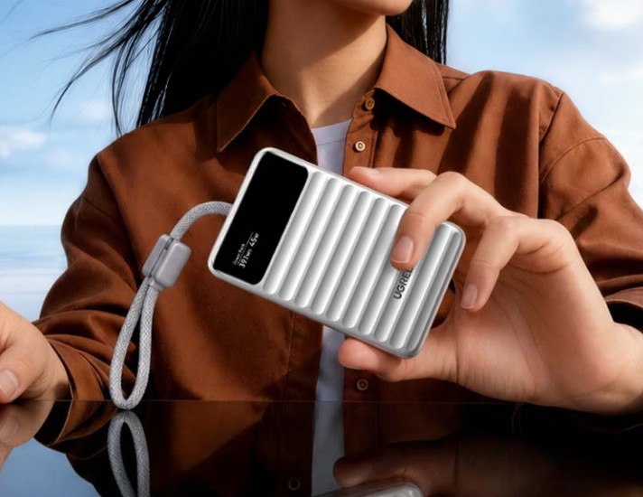 Ugreen ra mắt pin dự ph&ograve;ng c&oacute; c&aacute;p USB-C t&iacute;ch hợp, gi&aacute; khoảng 760.000 đồng- Ảnh 2.