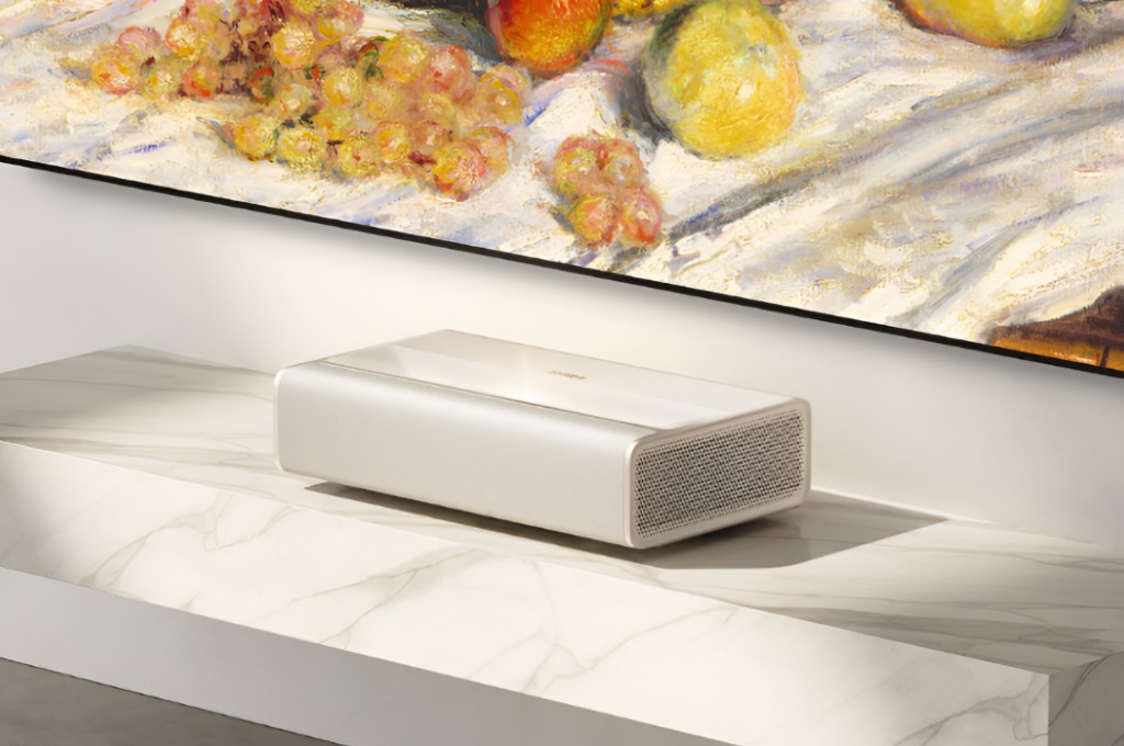 Xgimi ra hai m&aacute;y chiếu đặt s&aacute;t tường, chiếu 100 inch trong ph&ograve;ng nhỏ - Ảnh 1.