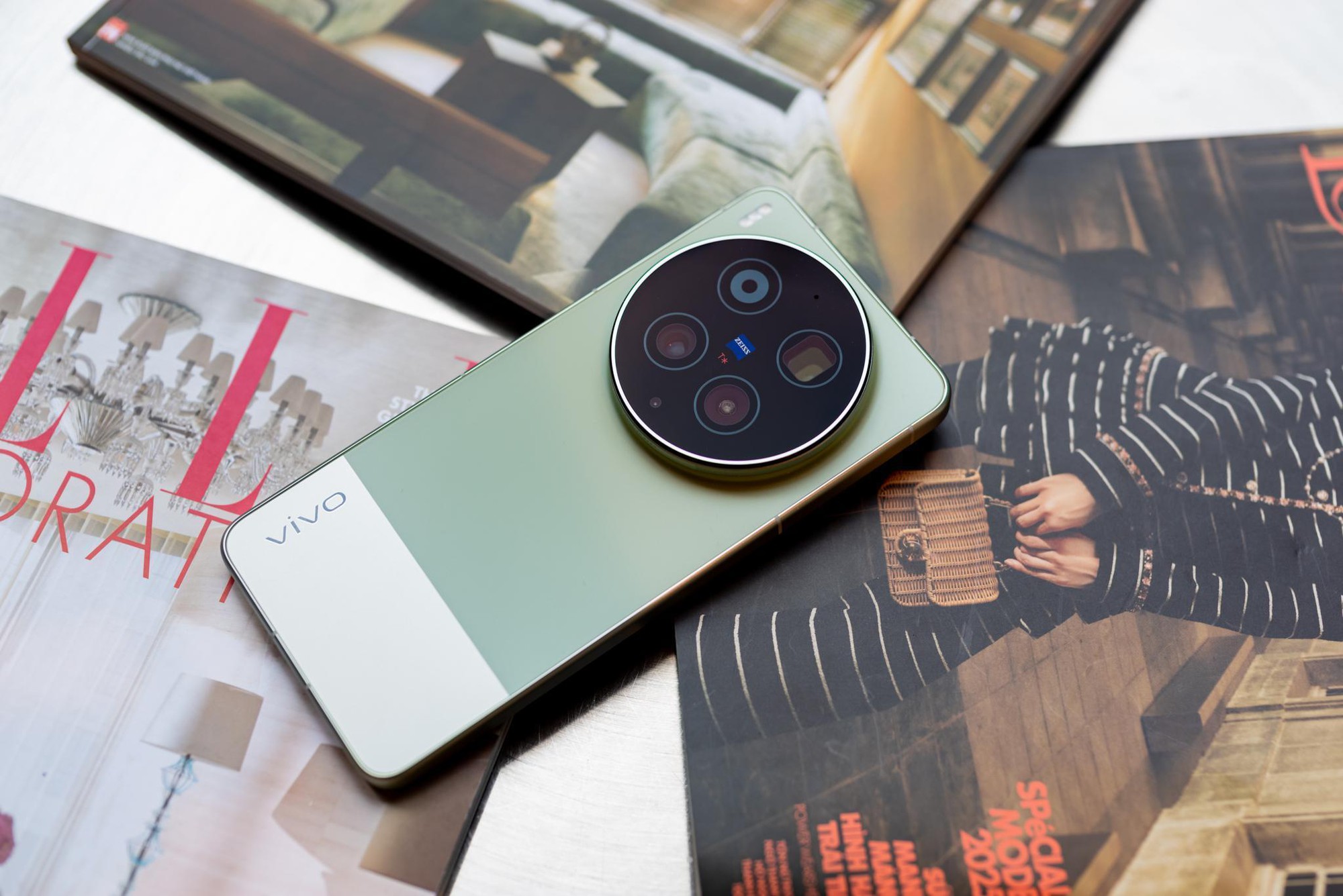 vivo X300 Ultra khơi nguồn cảm hứng sáng tạo với khả năng quay video chuẩn điện ảnh - Ảnh 1.