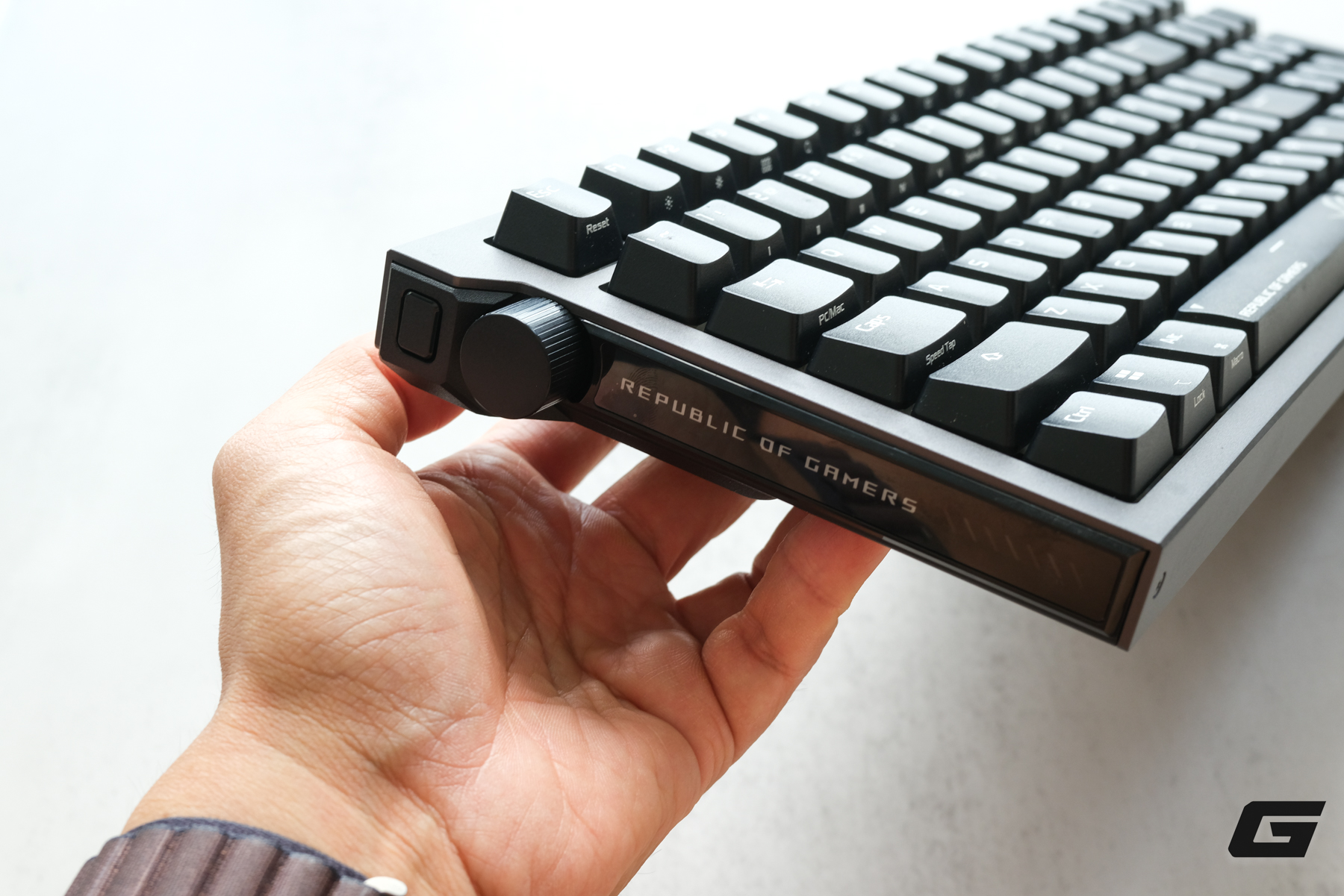 Trải nghiệm nhanh ASUS ROG Strix Morph 96 Wireless v&agrave; Kithara: Gaming gear cho d&acirc;n m&ecirc; ph&iacute;m cơ custom v&agrave; giới s&agrave;nh &acirc;m- Ảnh 9.