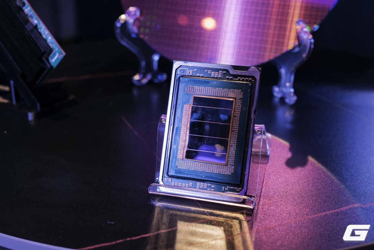 Intel ra mắt Xeon 6  288 nh&acirc;n, h&eacute; lộ GPU 480 GB v&agrave; tự tin vượt AMD, Nvidia về hiệu suất năng lượng - Ảnh 2.