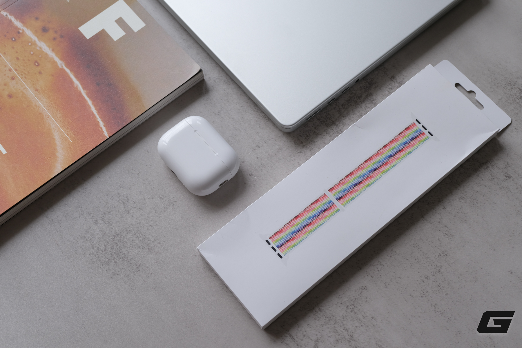 Tr&ecirc;n tay d&acirc;y đeo Apple Watch Pride Edition 2026: C&oacute; lẽ l&agrave; phi&ecirc;n bản Pride đẹp nhất nhiều năm qua   - Ảnh 2.