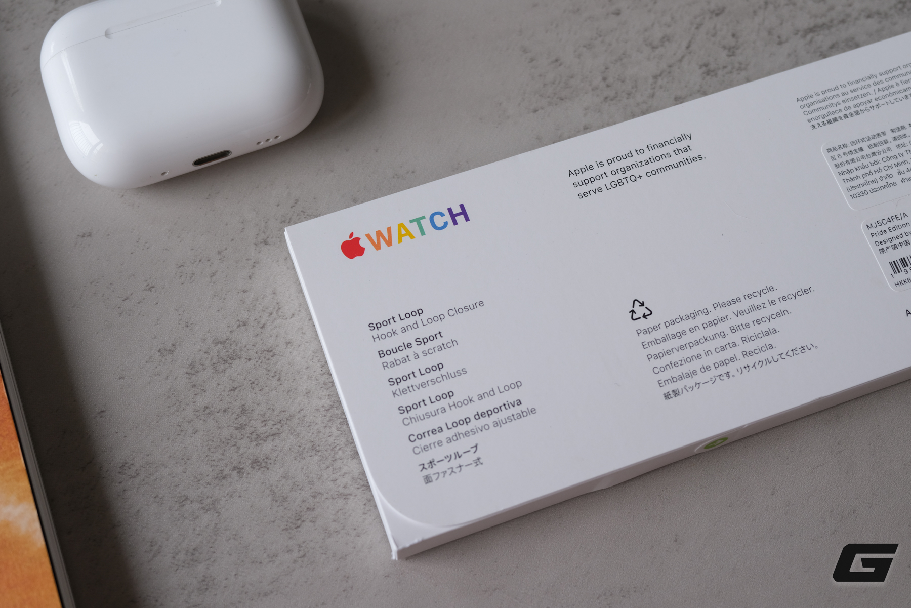 Tr&ecirc;n tay d&acirc;y đeo Apple Watch Pride Edition 2026: C&oacute; lẽ l&agrave; phi&ecirc;n bản Pride đẹp nhất nhiều năm qua   - Ảnh 1.