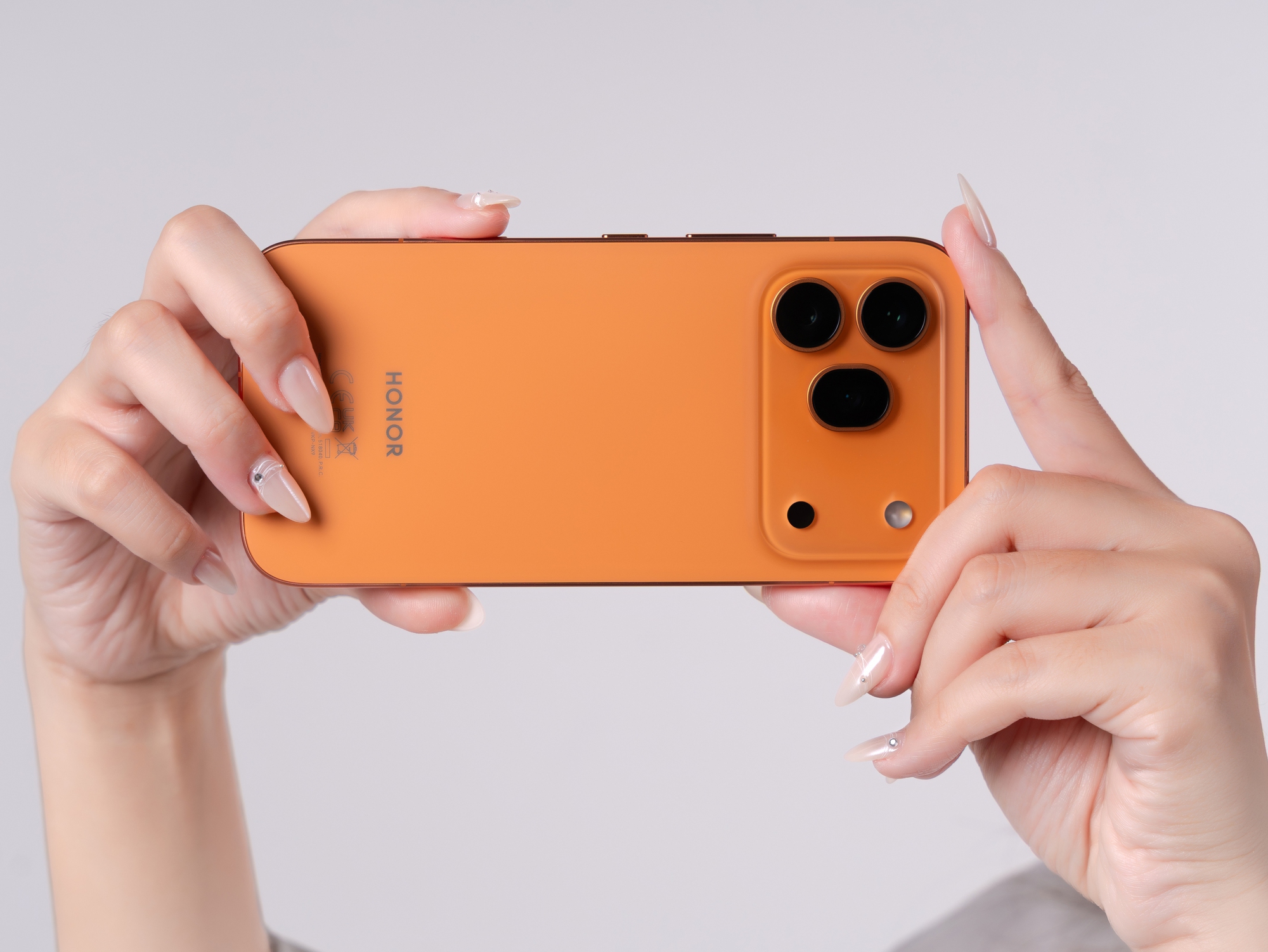 Trải nghiệm nhanh HONOR 600: Khi AI kh&ocirc;ng c&ograve;n để sửa ảnh m&agrave; bắt đầu chủ động s&aacute;ng tạo nội dung - Ảnh 15.