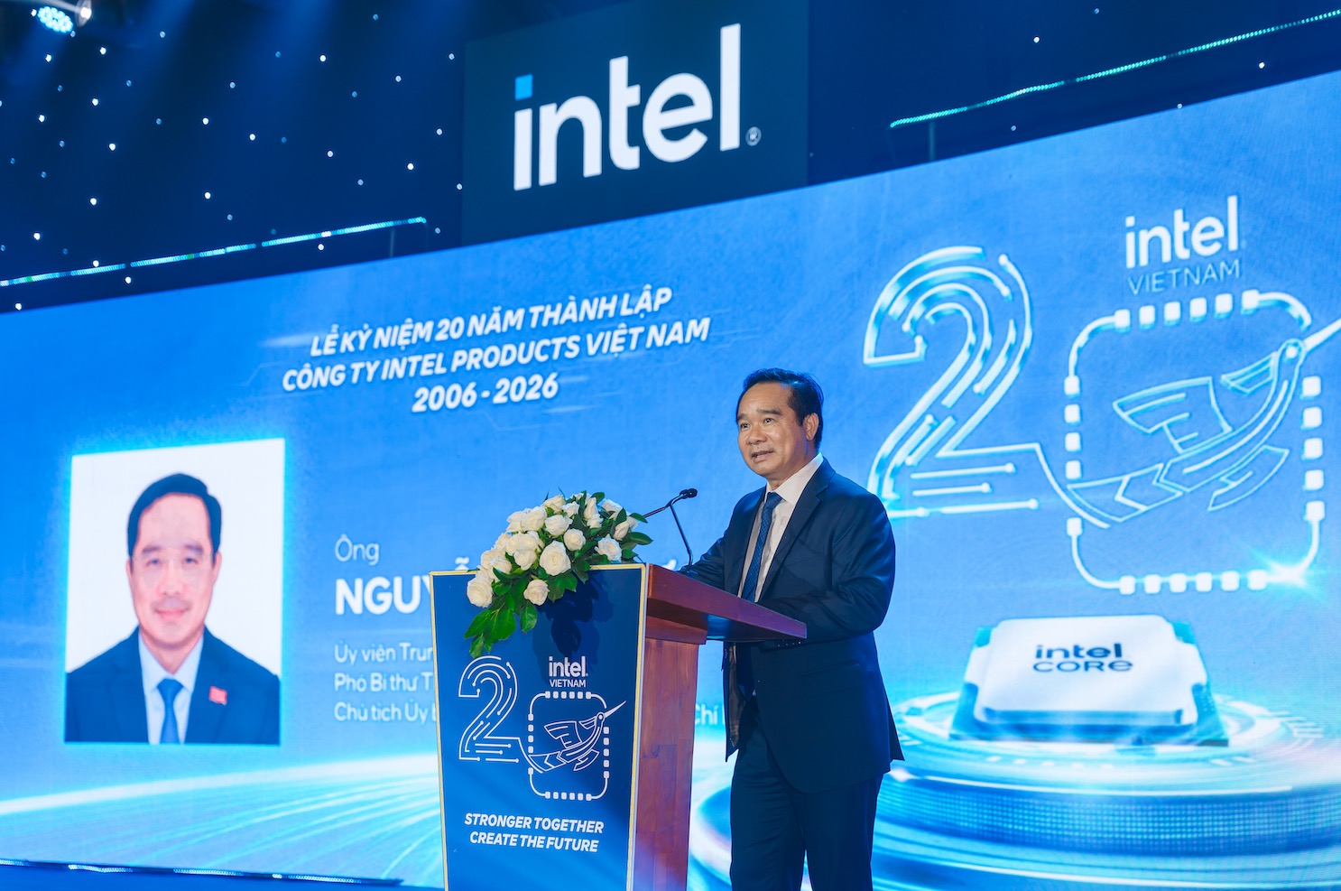 Gallery - 20 năm Intel tại Việt Nam: Từ vài trăm nhân sự đến cơ sở lắp ráp chip lớn nhất trong mạng lưới toàn cầu của Intel - image 5