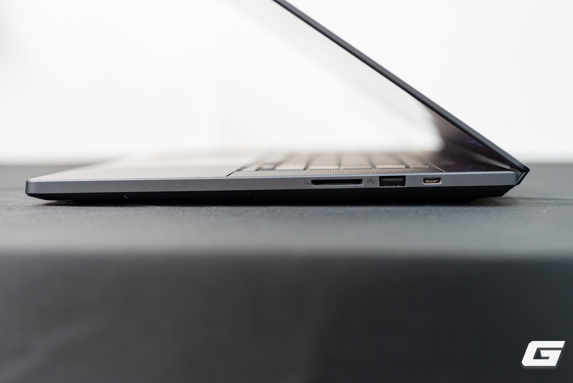  Laptop gaming màn hình kép thì có gì đặc biệt - Ảnh 18.