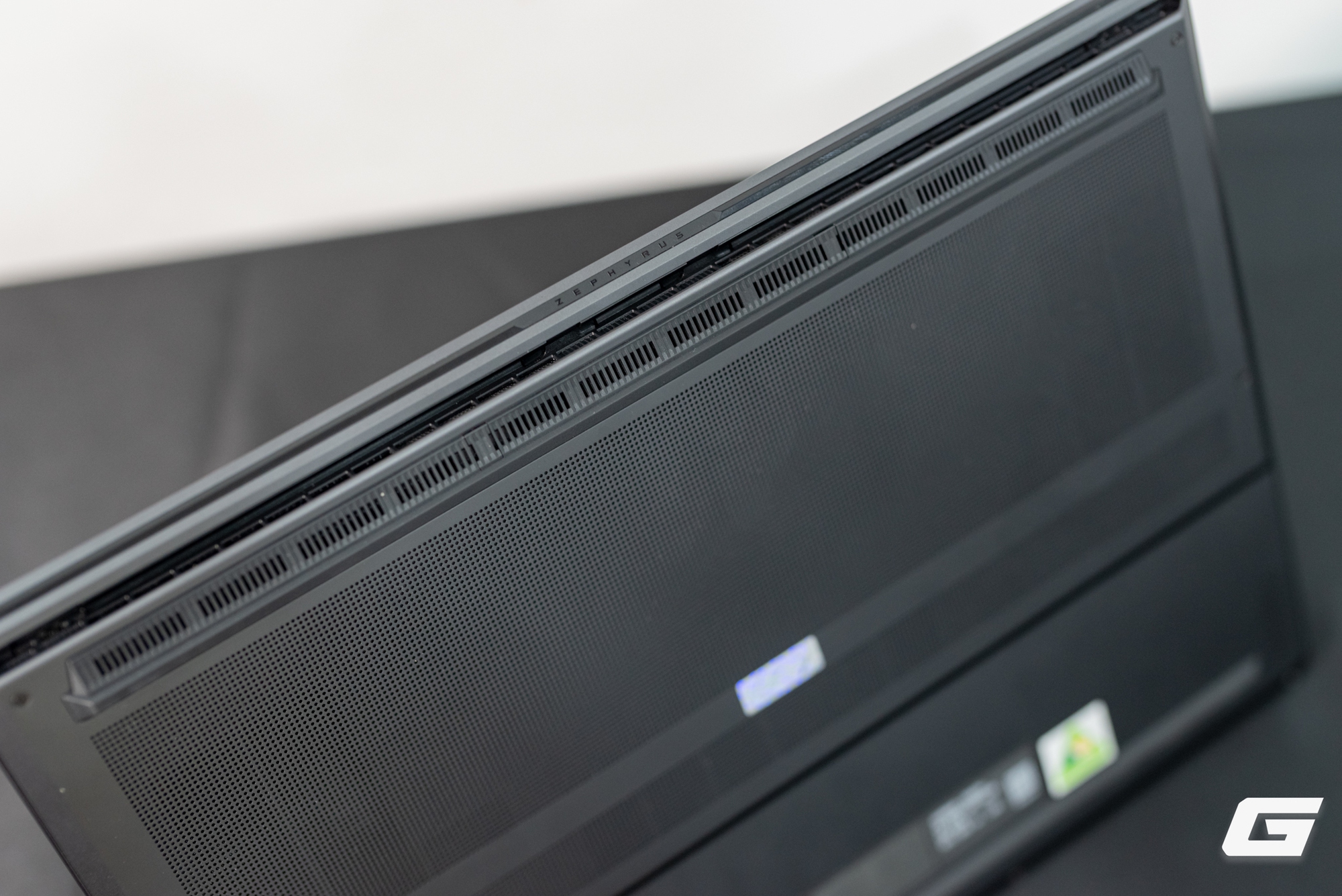 ASUS ROG mang Zephyrus Duo về Việt Nam: Laptop gaming m&agrave;n h&igrave;nh k&eacute;p th&igrave; c&oacute; g&igrave; đặc biệt - Ảnh 14.