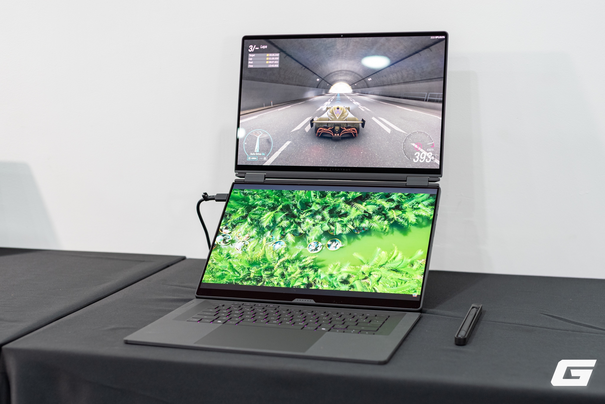  Laptop gaming màn hình kép thì có gì đặc biệt - Ảnh 9.
