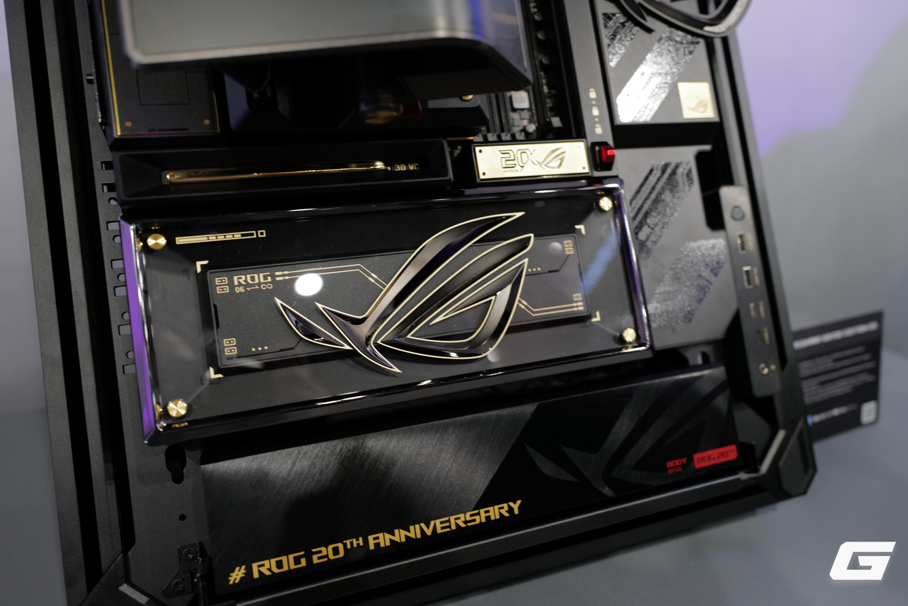 Cận cảnh bộ sưu tập Edition 20 tuyệt đẹp tại Computex 2026 nh&acirc;n cột mốc 20 năm thương hiệu ROG - Ảnh 2.