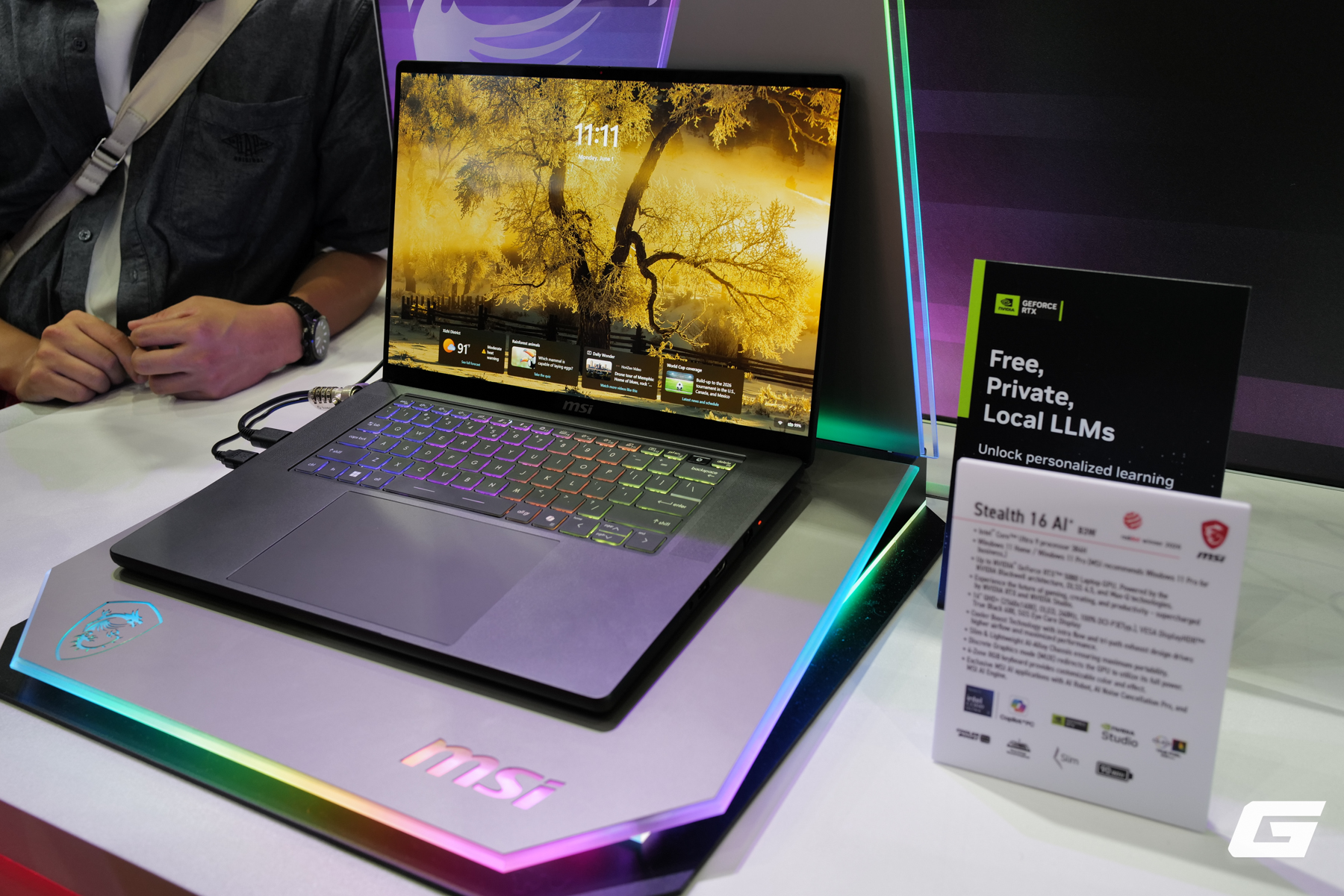 Gallery - Đây là những mẫu laptop MSI đáng chú ý nhất tại Computex 2026: từ Titan 18 HX “Thiên Long” đến Toy Story và Claw 8 EX AI+ - image 14