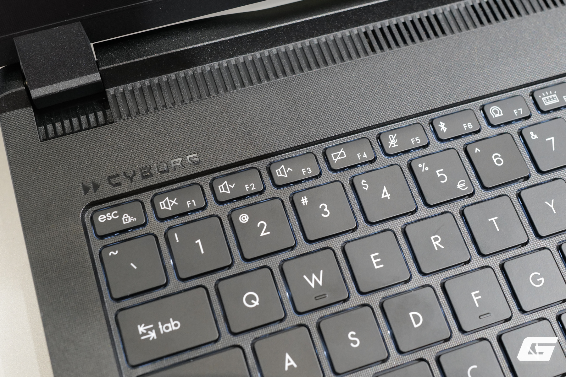 Gallery - Đây là những mẫu laptop MSI đáng chú ý nhất tại Computex 2026: từ Titan 18 HX “Thiên Long” đến Toy Story và Claw 8 EX AI+ - image 17