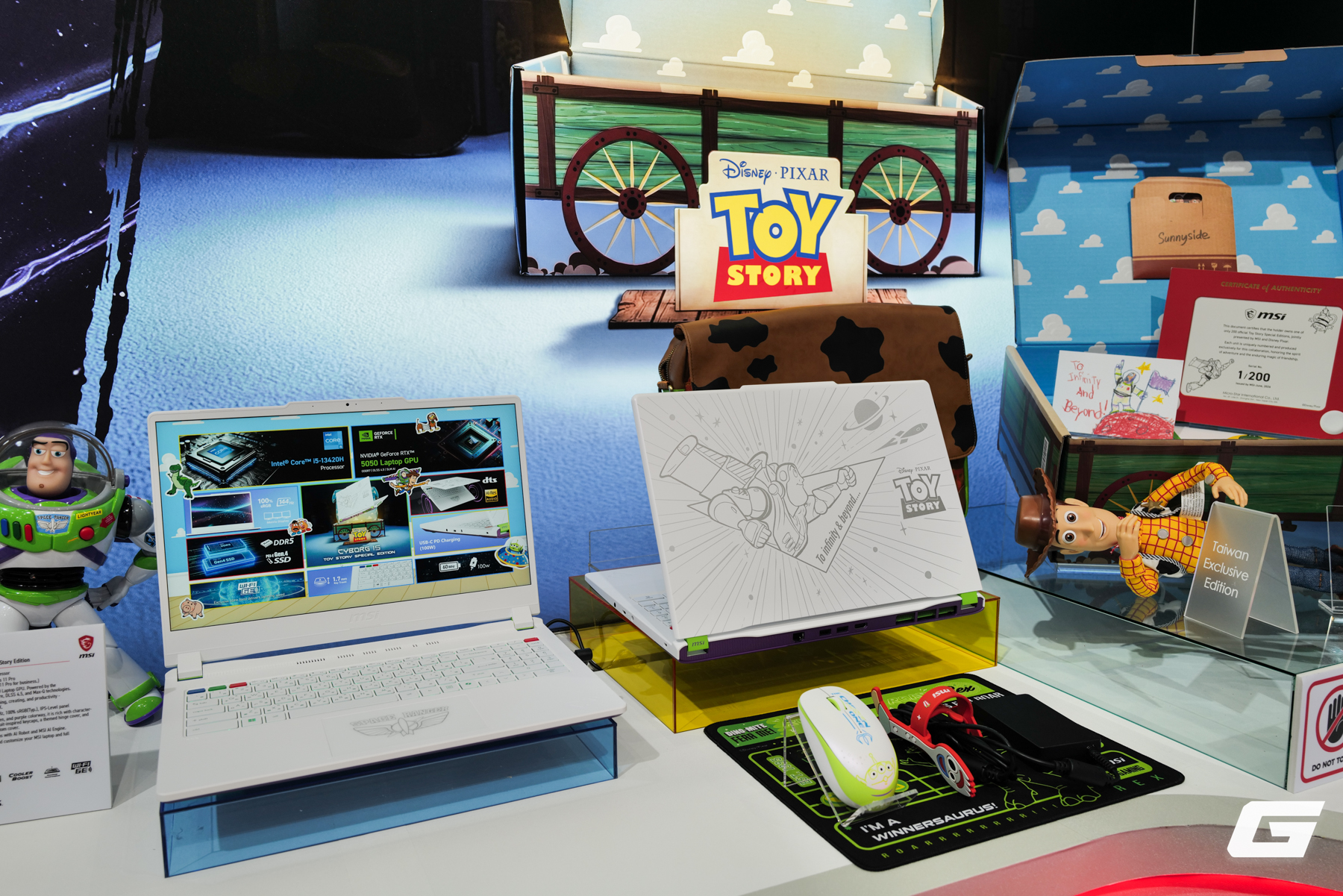 Gallery - Đây là những mẫu laptop MSI đáng chú ý nhất tại Computex 2026: từ Titan 18 HX “Thiên Long” đến Toy Story và Claw 8 EX AI+ - image 20