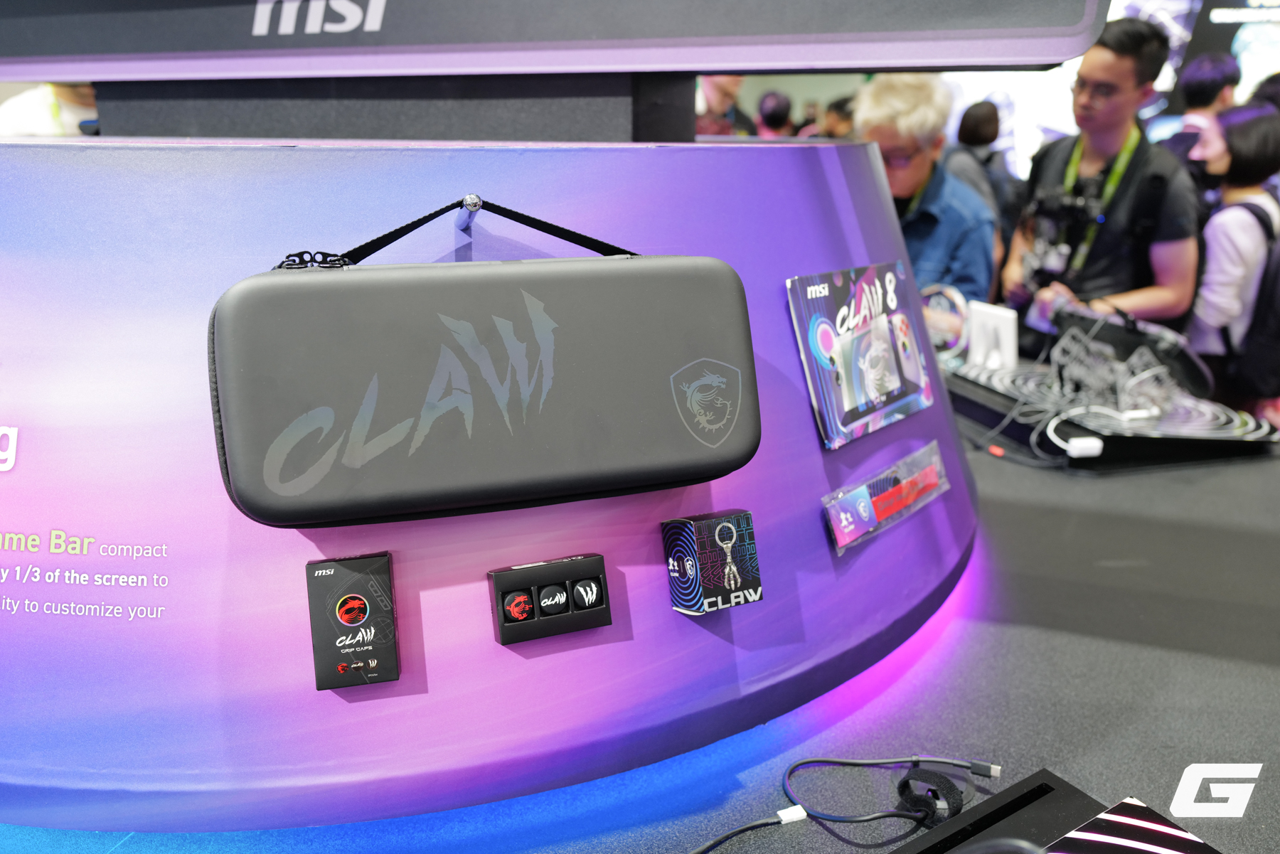 Gallery - Đây là những mẫu laptop MSI đáng chú ý nhất tại Computex 2026: từ Titan 18 HX “Thiên Long” đến Toy Story và Claw 8 EX AI+ - image 31