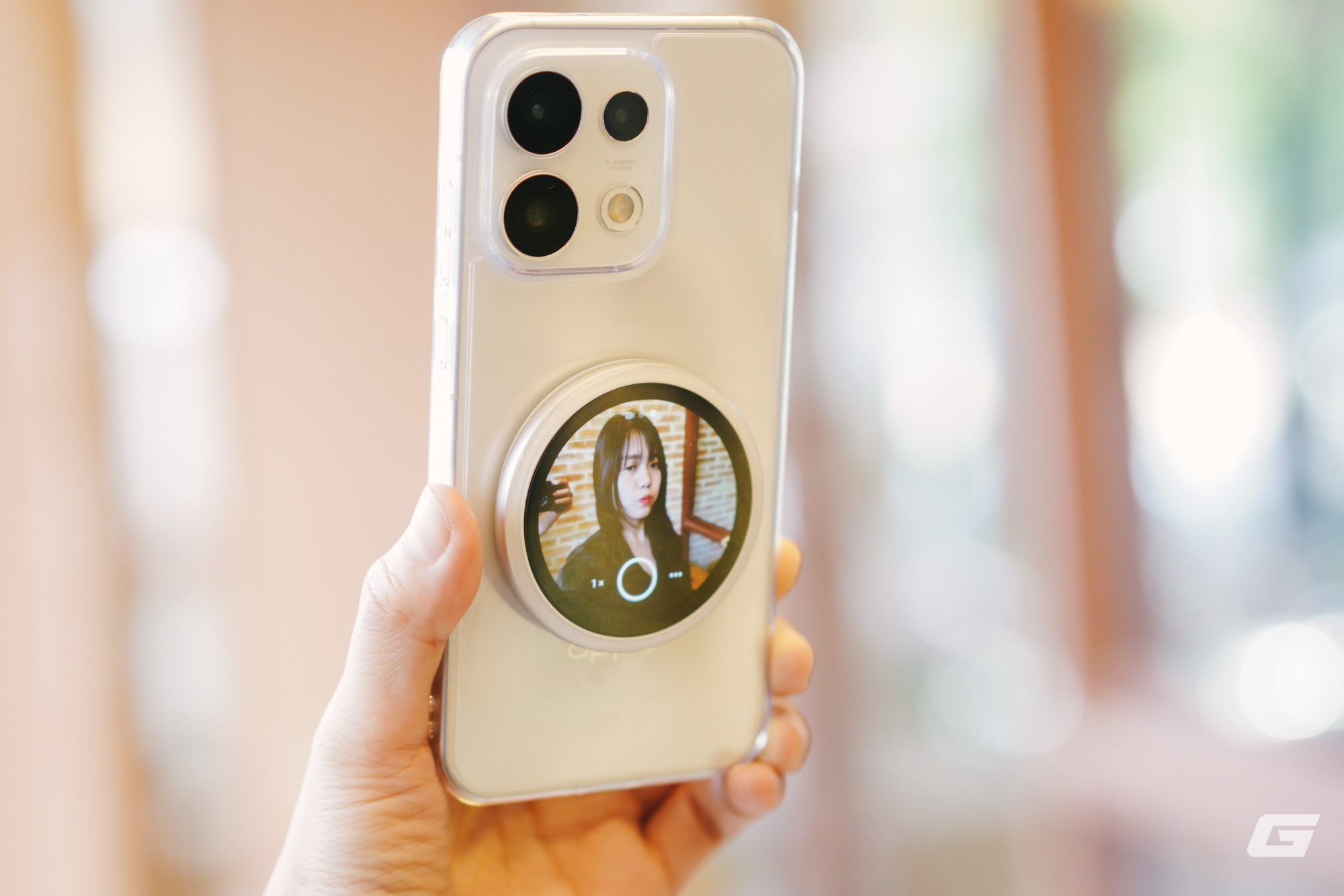 M&oacute;n phụ kiện độc đ&aacute;o của OPPO khiến hội chị em 'nghiện selfie' th&iacute;ch m&ecirc;- Ảnh 9.