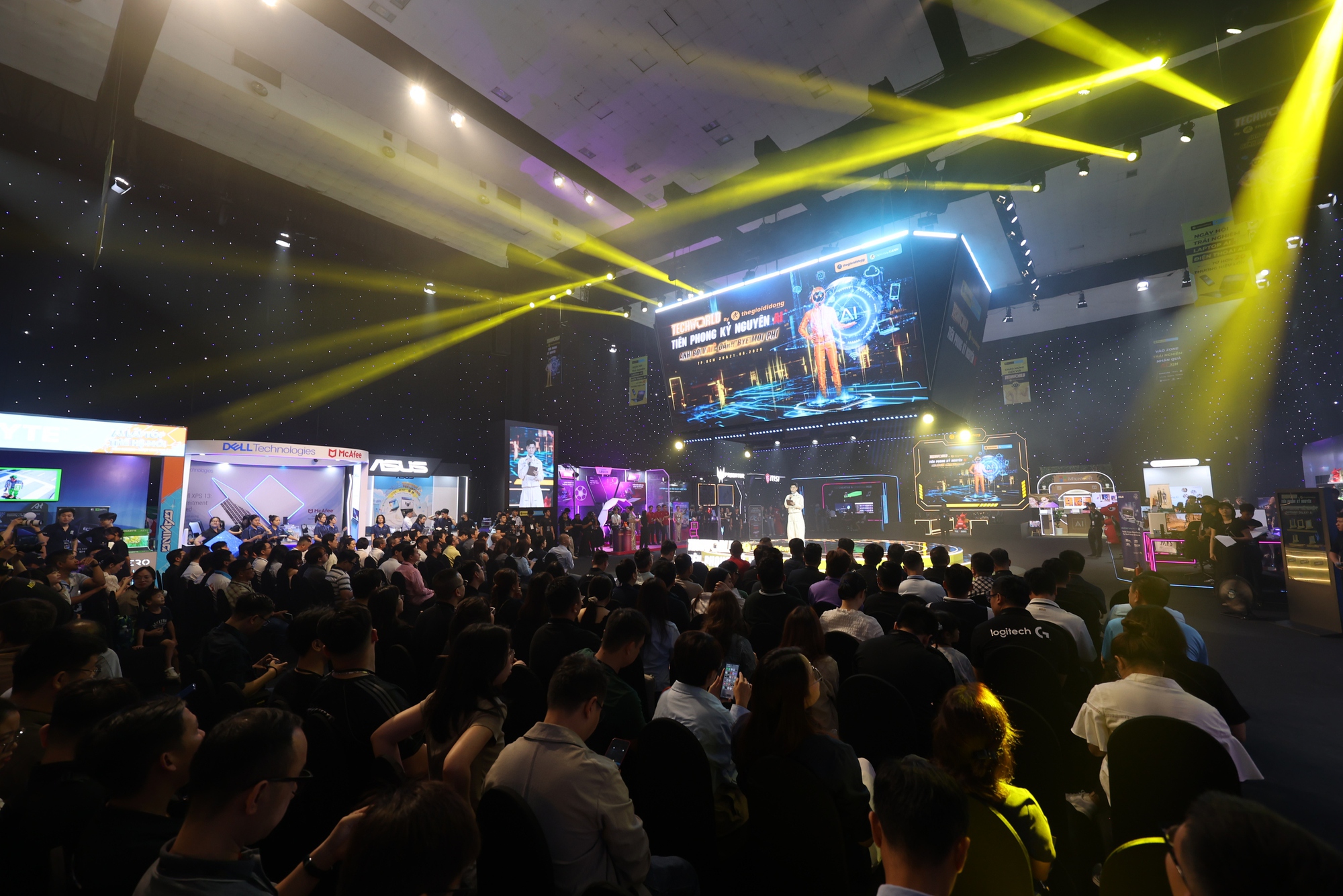 Mời tham dự TECHWORLD by Thế Giới Di Động 2026: Nơi giới trẻ chạm tay vào AI, cháy hết mình cùng E-Sport - Ảnh 2.