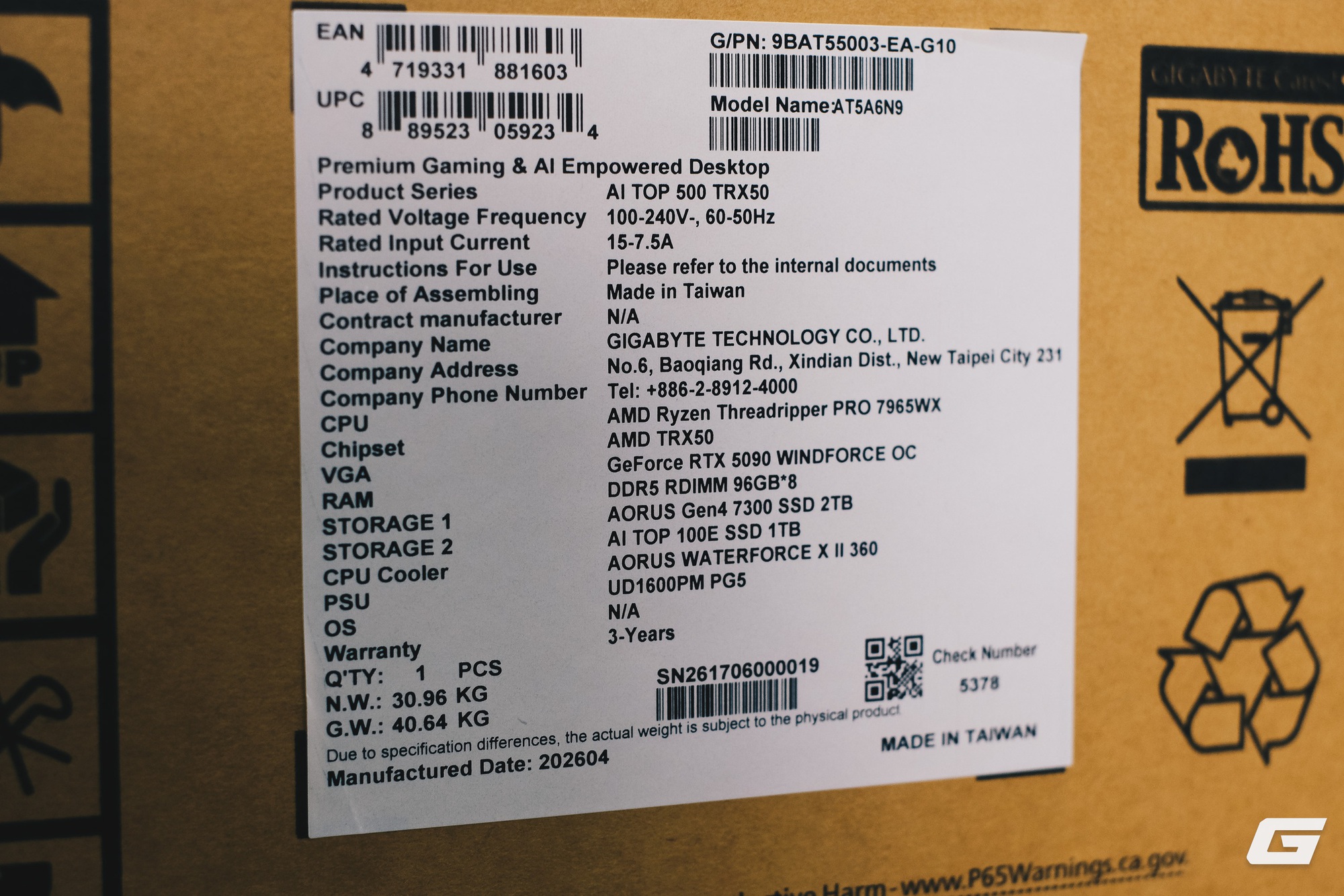 Cận cảnh bộ PC AI gi&aacute; 1 tỷ đồng tại Việt Nam: Ri&ecirc;ng tiền RAM 768GB đ&atilde; mất 600 triệu đồng, nhưng doanh nghiệp vẫn mạnh tay mua liền 4 bộ- Ảnh 5.