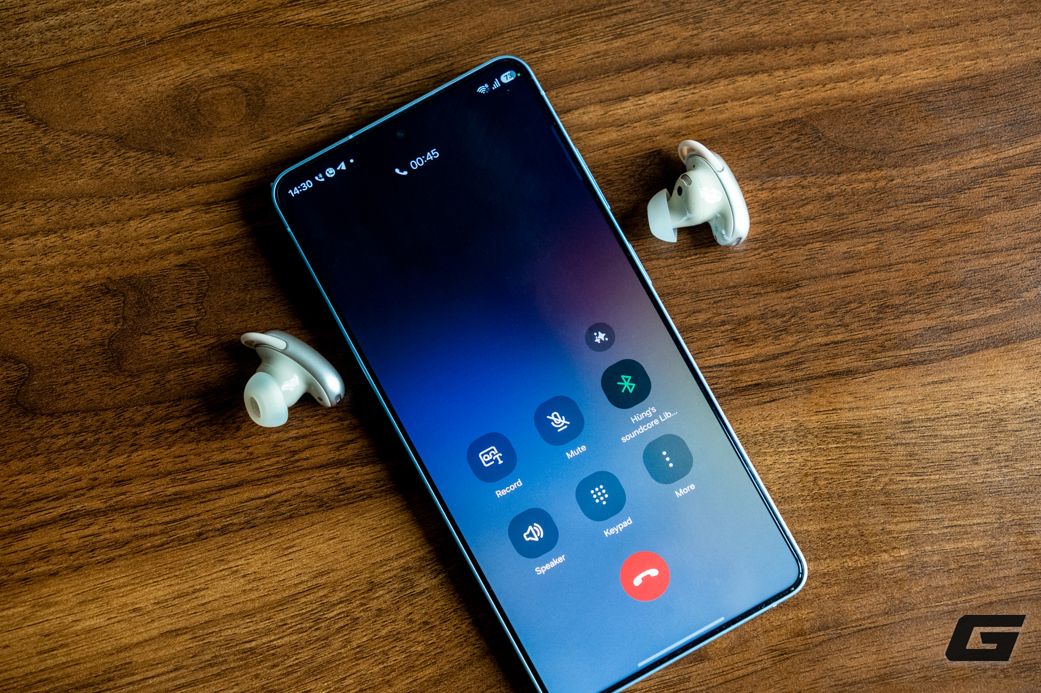 Gallery - soundcore Liberty 5 Pro Max: Không chỉ nghe nhạc hay, đây còn là trợ lý AI dành cho người luôn phải họp và di chuyển - image 47