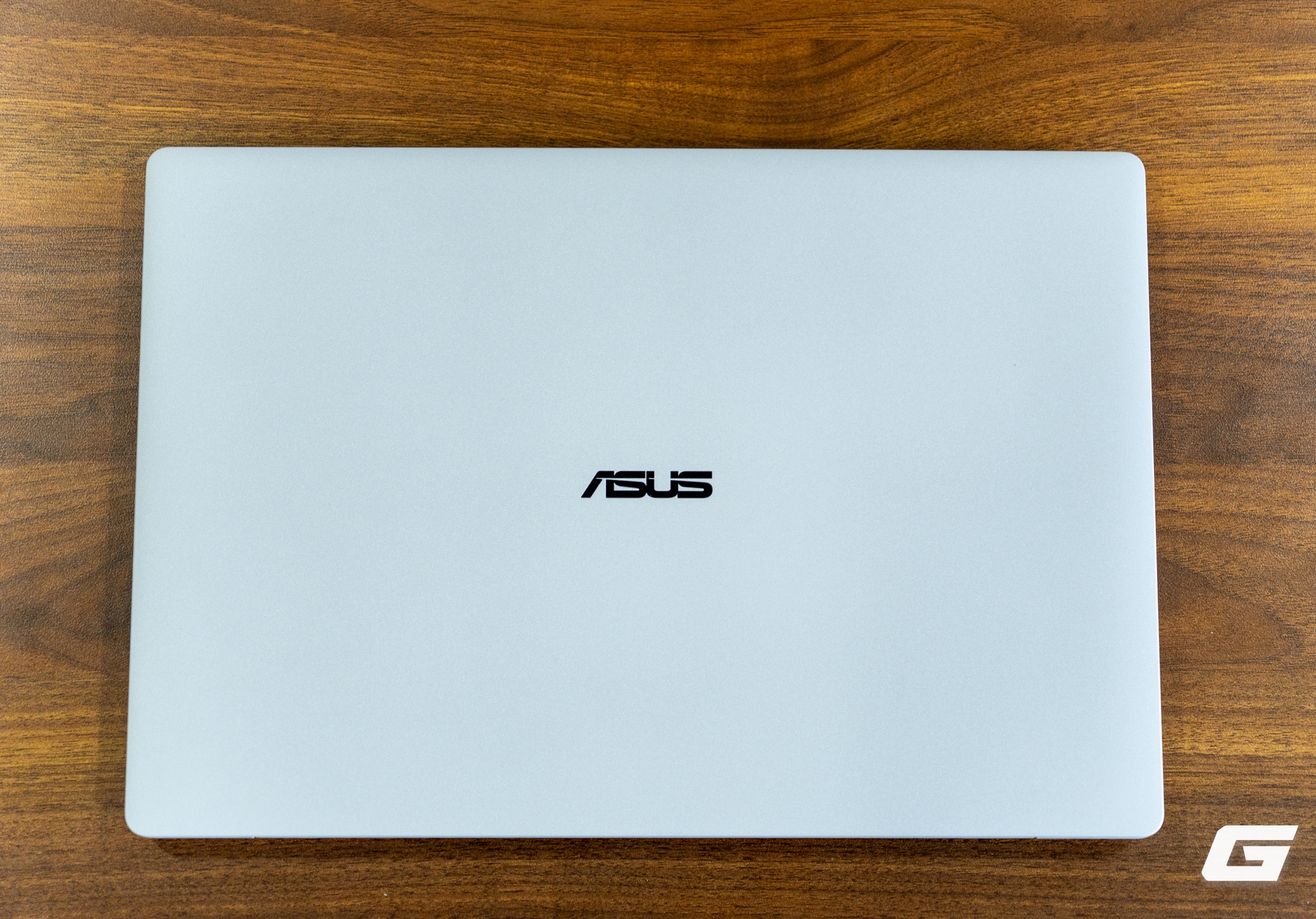 ASUS ExpertBook Ultra: flagship laptop doanh nghiệp gi&aacute; 100 triệu, nặng chưa đến 1kg m&agrave; sức mạnh kh&ocirc;ng thể xem nhẹ - Ảnh 7.