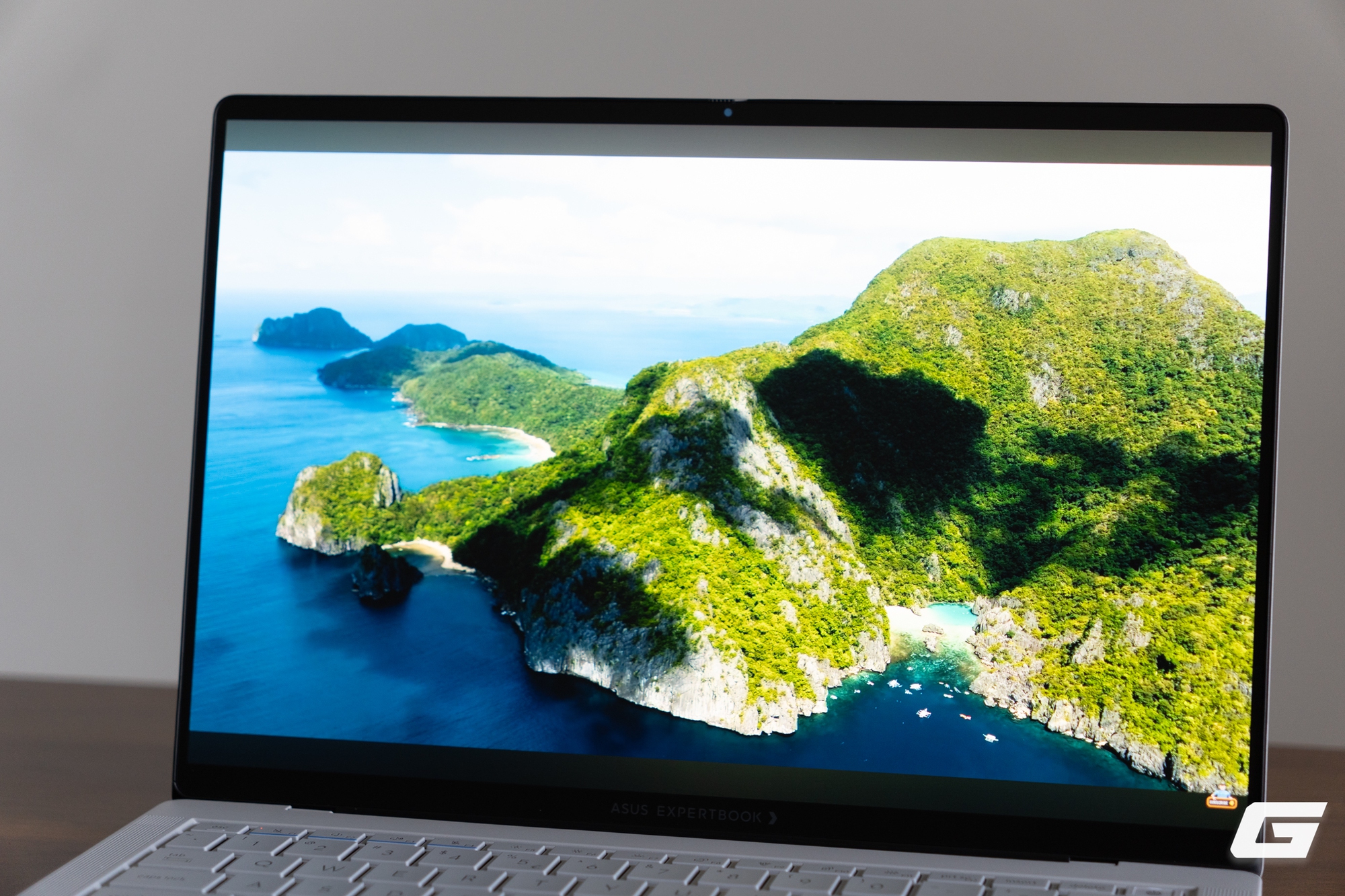 ASUS ExpertBook Ultra: flagship laptop doanh nghiệp gi&aacute; 100 triệu, nặng chưa đến 1kg m&agrave; sức mạnh kh&ocirc;ng thể xem nhẹ - Ảnh 32.