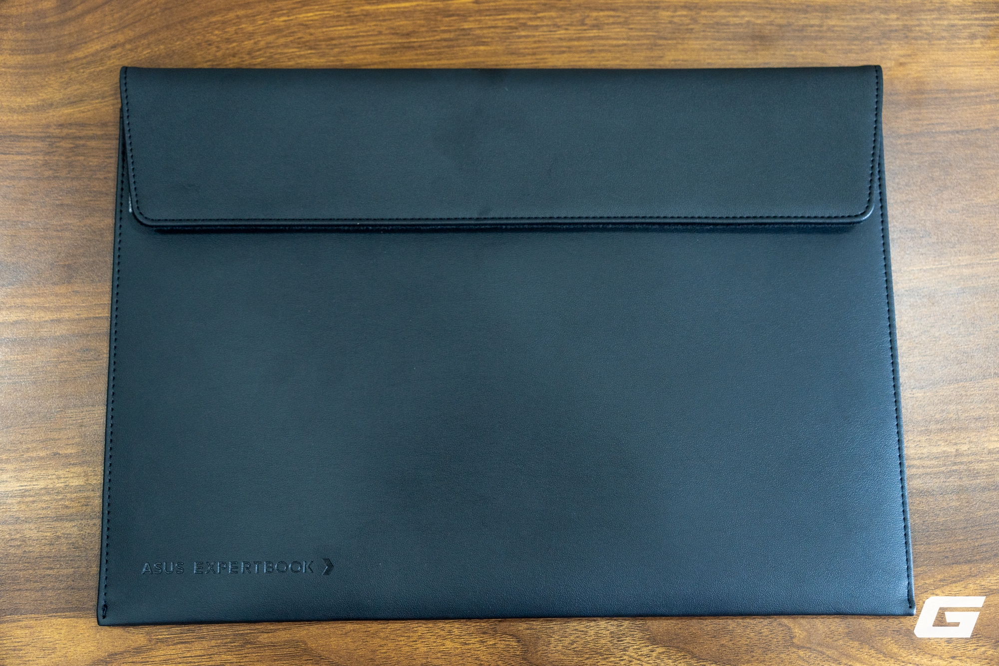ASUS ExpertBook Ultra: flagship laptop doanh nghiệp gi&aacute; 100 triệu, nặng chưa đến 1kg m&agrave; sức mạnh kh&ocirc;ng thể xem nhẹ - Ảnh 4.