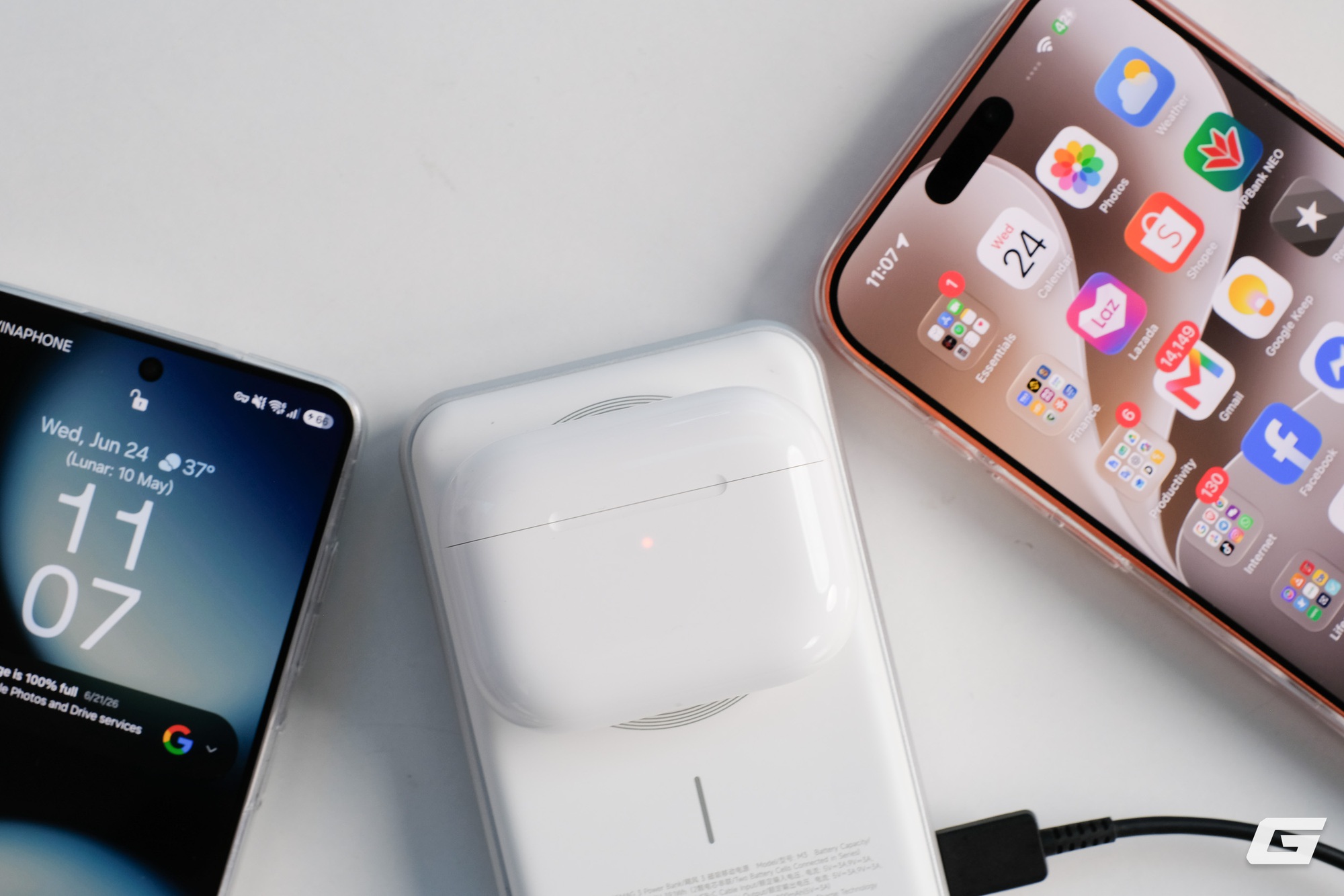 Tr&ecirc;n tay vi&ecirc;n pin MagSafe &ldquo;kh&ocirc;ng giống ai&rdquo; với quạt RGB, thiết kế đậm chất Cyberpunk, chuẩn Qi2.2 xịn nhất hiện nay - Ảnh 9.