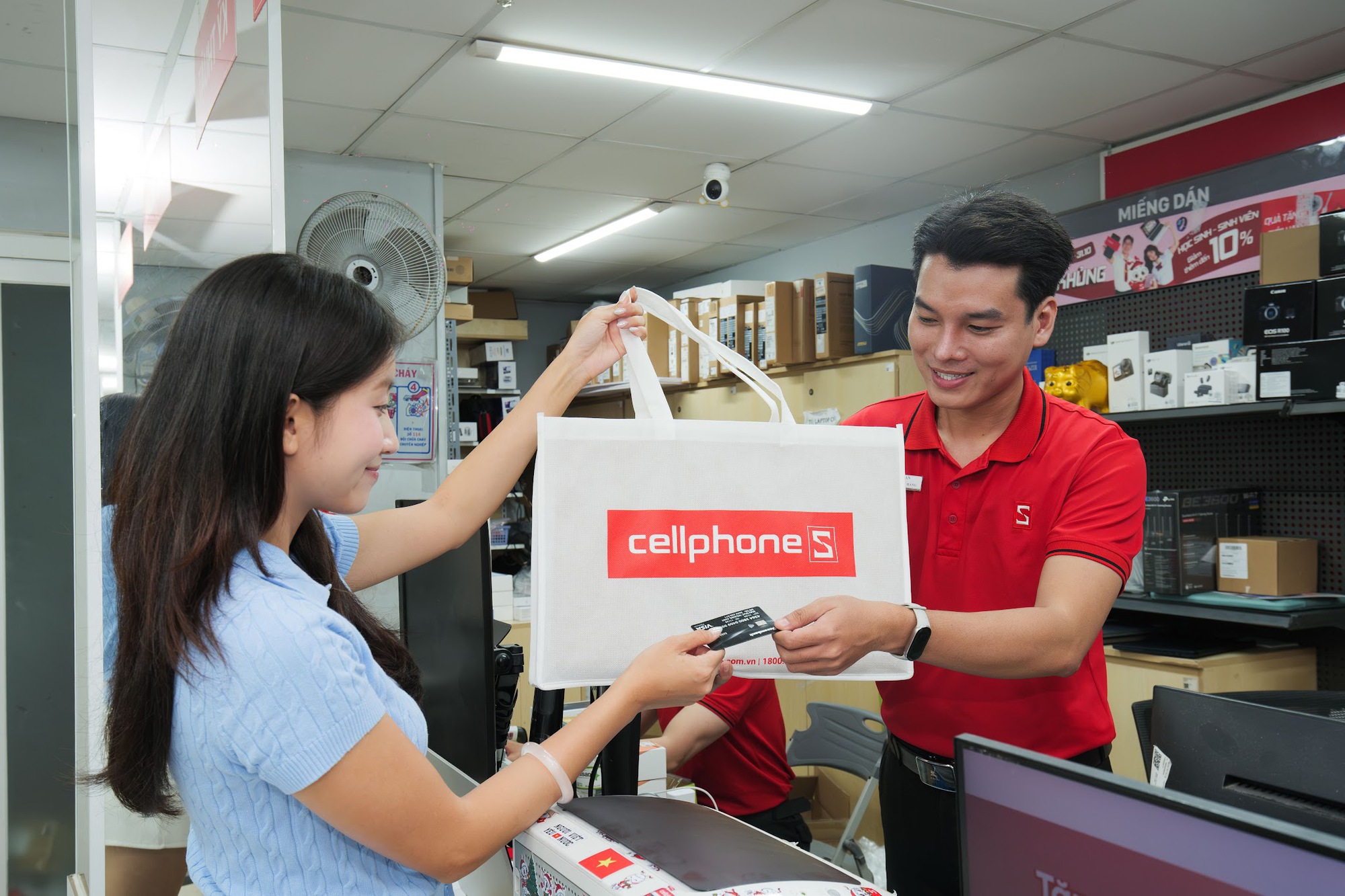Đổi điểm THPT nhận voucher giảm 3 triệu, ưu đ&atilde;i m&ugrave;a nhập học tại CellphoneS - Ảnh 4.