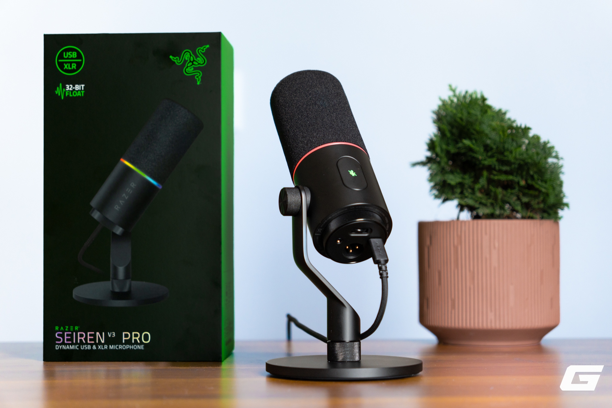 Tr&ecirc;n tay Razer Seiren V3 Pro: Chiếc microphone XLR đầu ti&ecirc;n v&agrave; cũng &ldquo;chuẩn studio&rdquo; nhất của Razer- Ảnh 21.