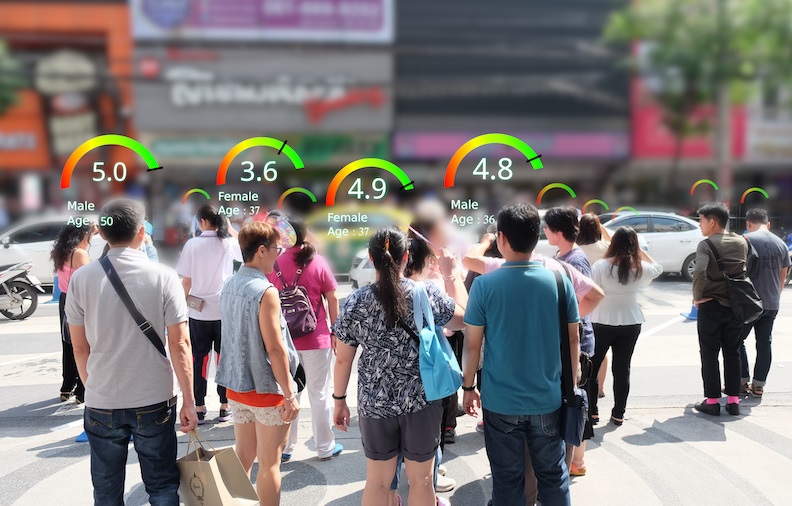 Hệ thống &ldquo;chấm điểm&rdquo; c&ocirc;ng d&acirc;n: Kh&ocirc;ng chỉ l&agrave; c&acirc;u chuyện của Trung Quốc - Ảnh 1.