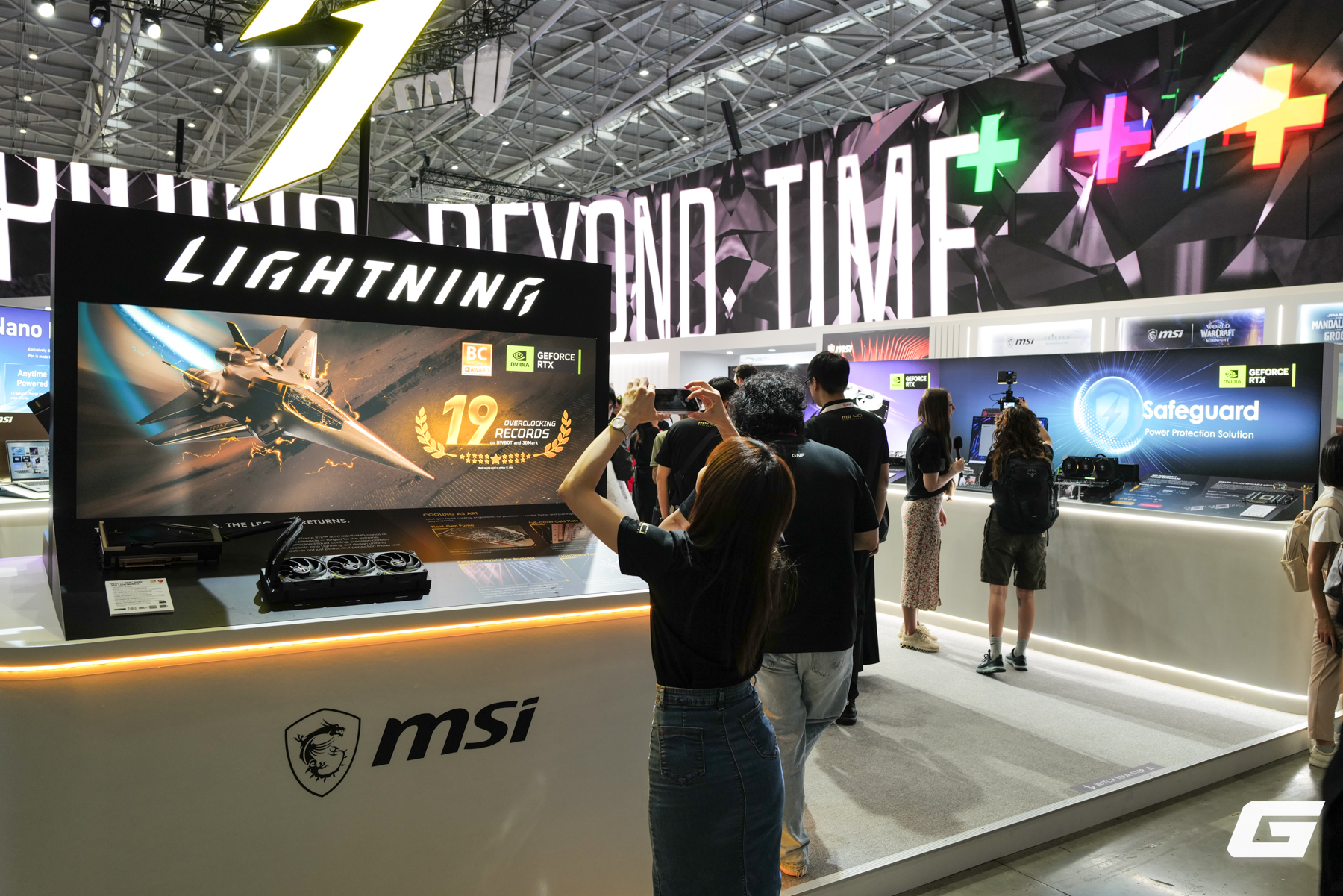 Gallery - Dạo một vòng gian hàng MSI tại Computex 2026: dàn phần cứng Draco Epic kỷ niệm 40 năm và loạt gaming gear mới - image 21