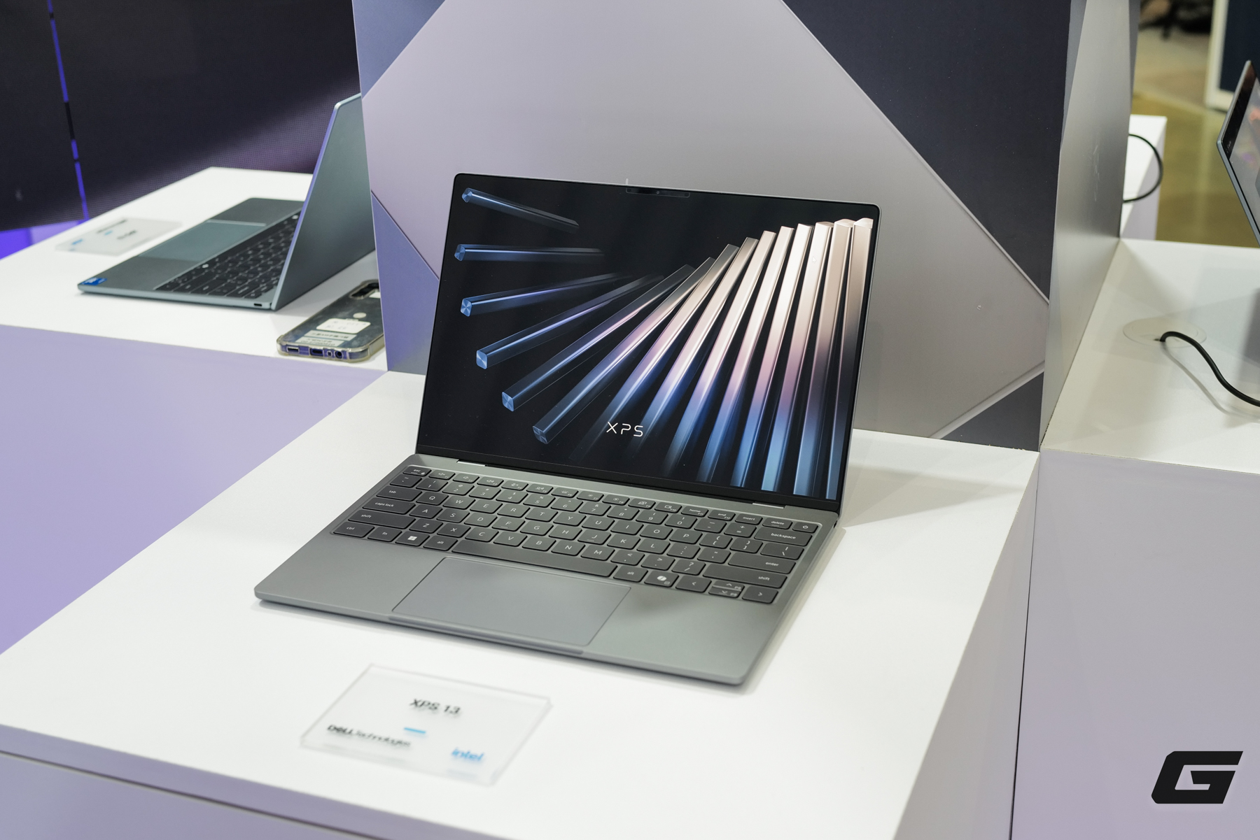 Gallery - Cận cảnh Dell XPS 13 mới: mỏng hơn, nhẹ hơn và nhiều tính năng hơn với cùng mức giá - image 3