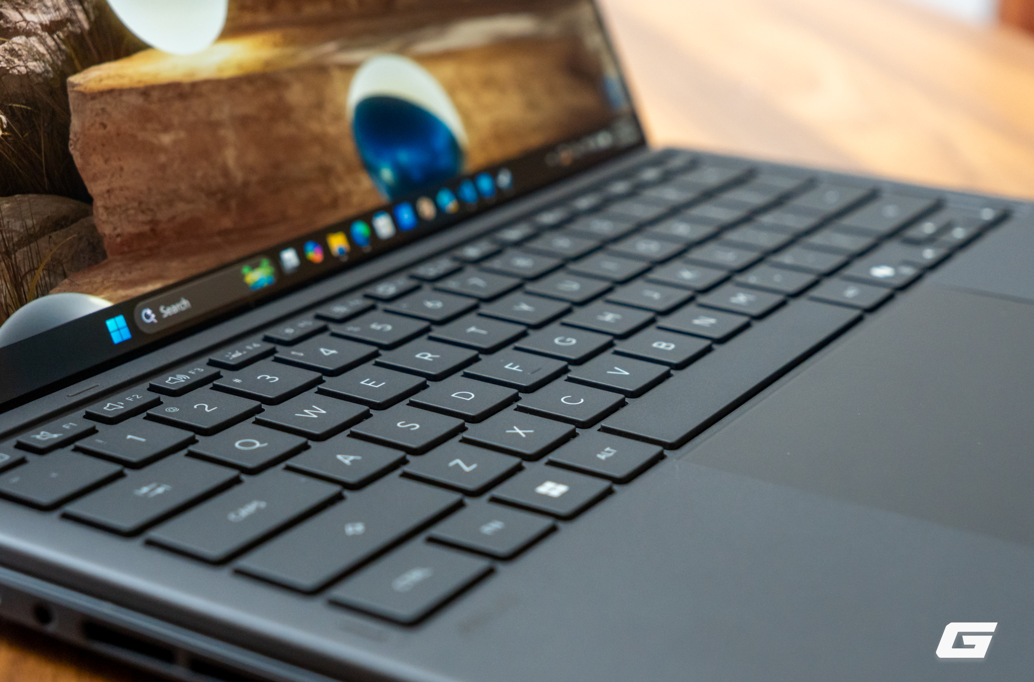 Gallery - Đánh giá Zenbook DUO 2026: Laptop hai màn hình để làm gì? ASUS đã tìm ra lời giải - image 4