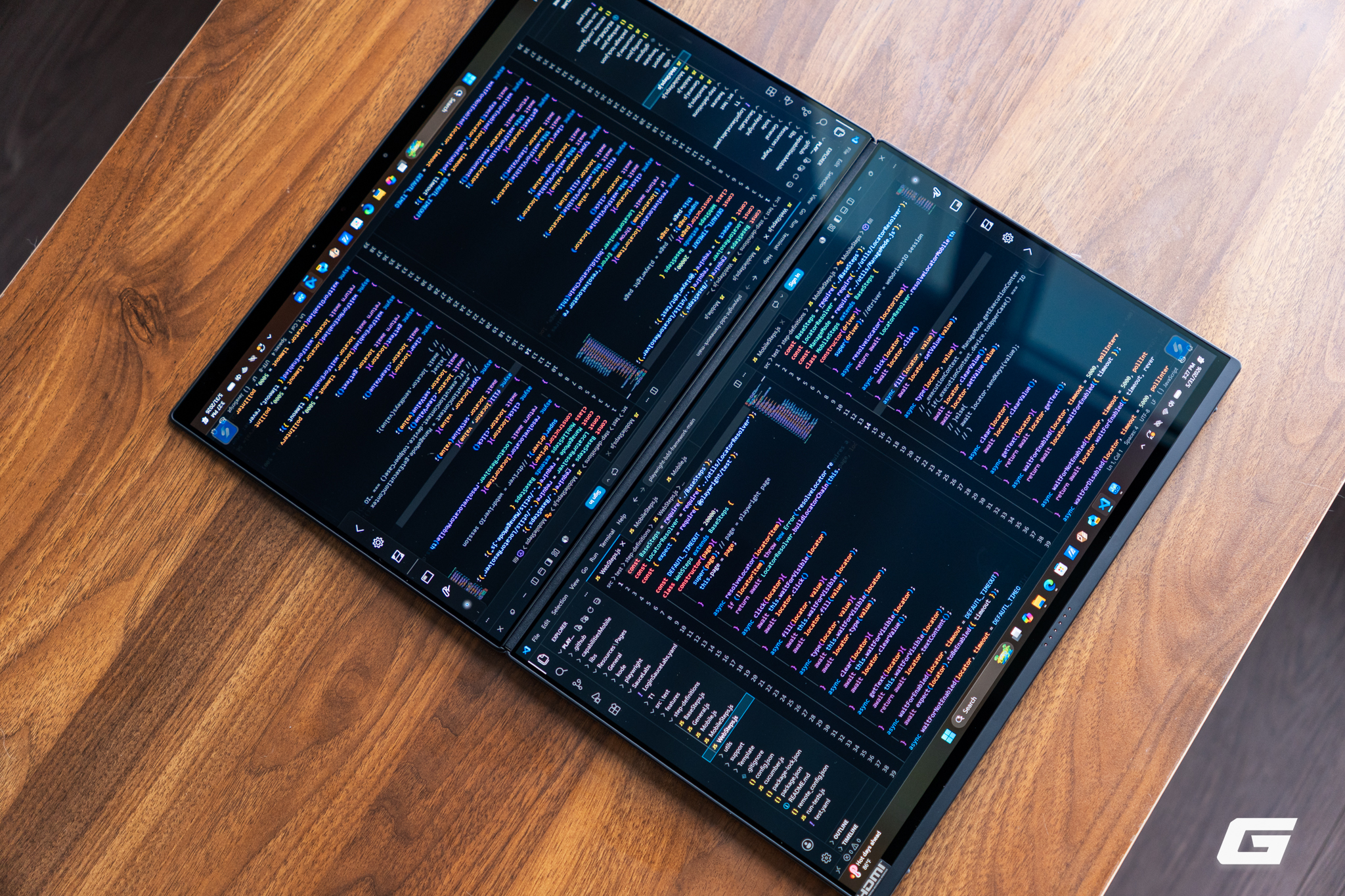 Gallery - Đánh giá Zenbook DUO 2026: Laptop hai màn hình để làm gì? ASUS đã tìm ra lời giải - image 19