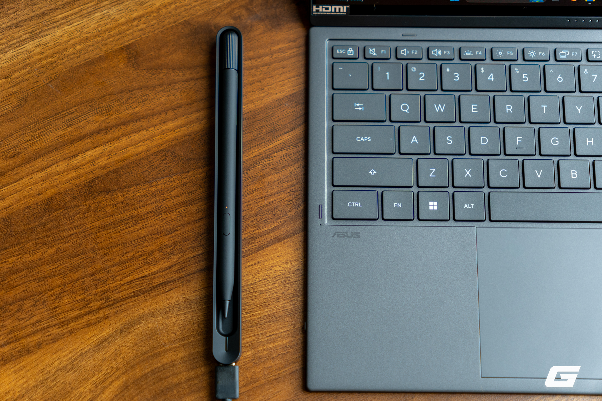 Gallery - Đánh giá Zenbook DUO 2026: Laptop hai màn hình để làm gì? ASUS đã tìm ra lời giải - image 24