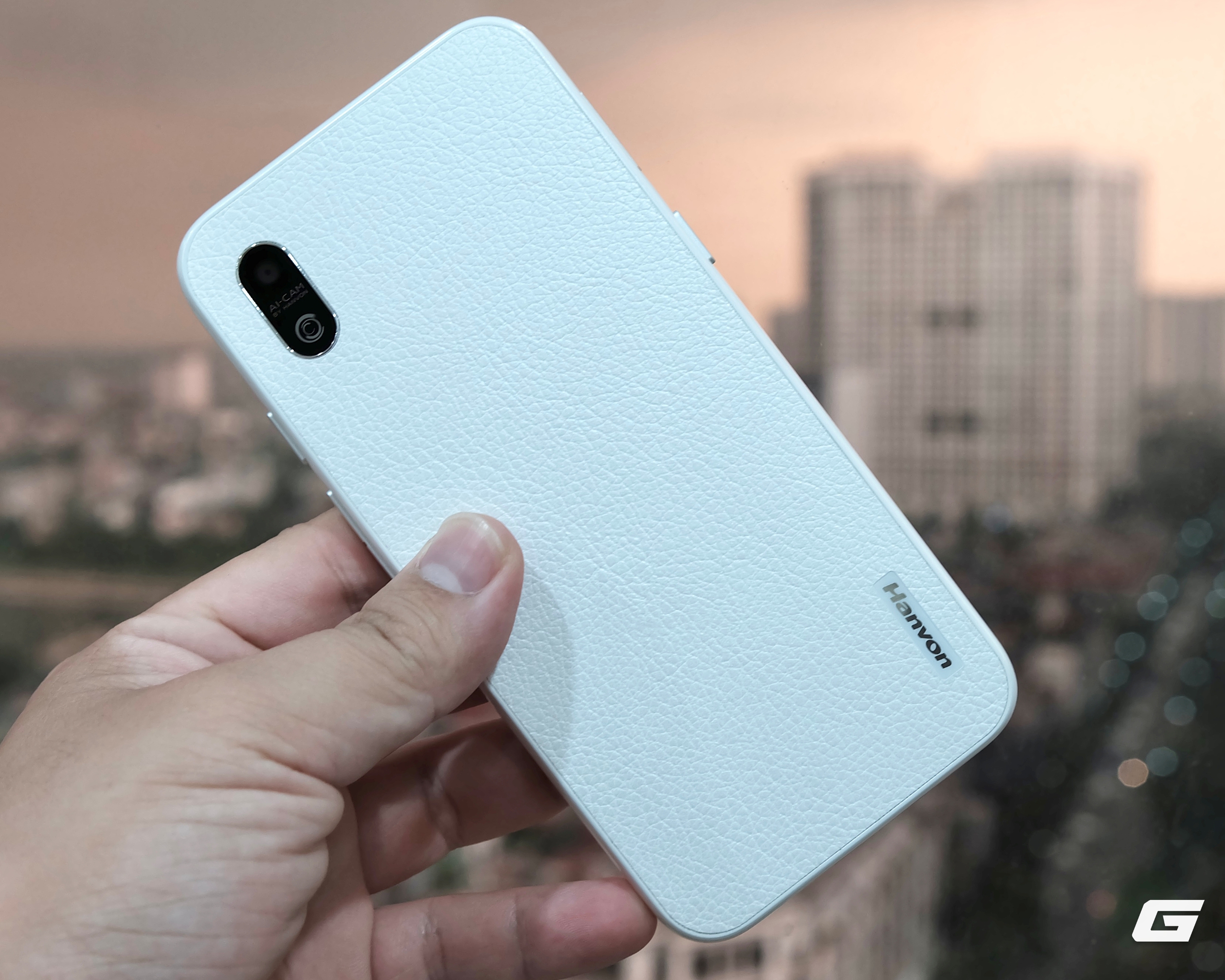 Gallery - Hanvon Clear Mobile: Một chiếc máy đọc sách bỏ túi khá thú vị và điều gây chú ý không chỉ nằm ở màn hình E-Ink - image 1