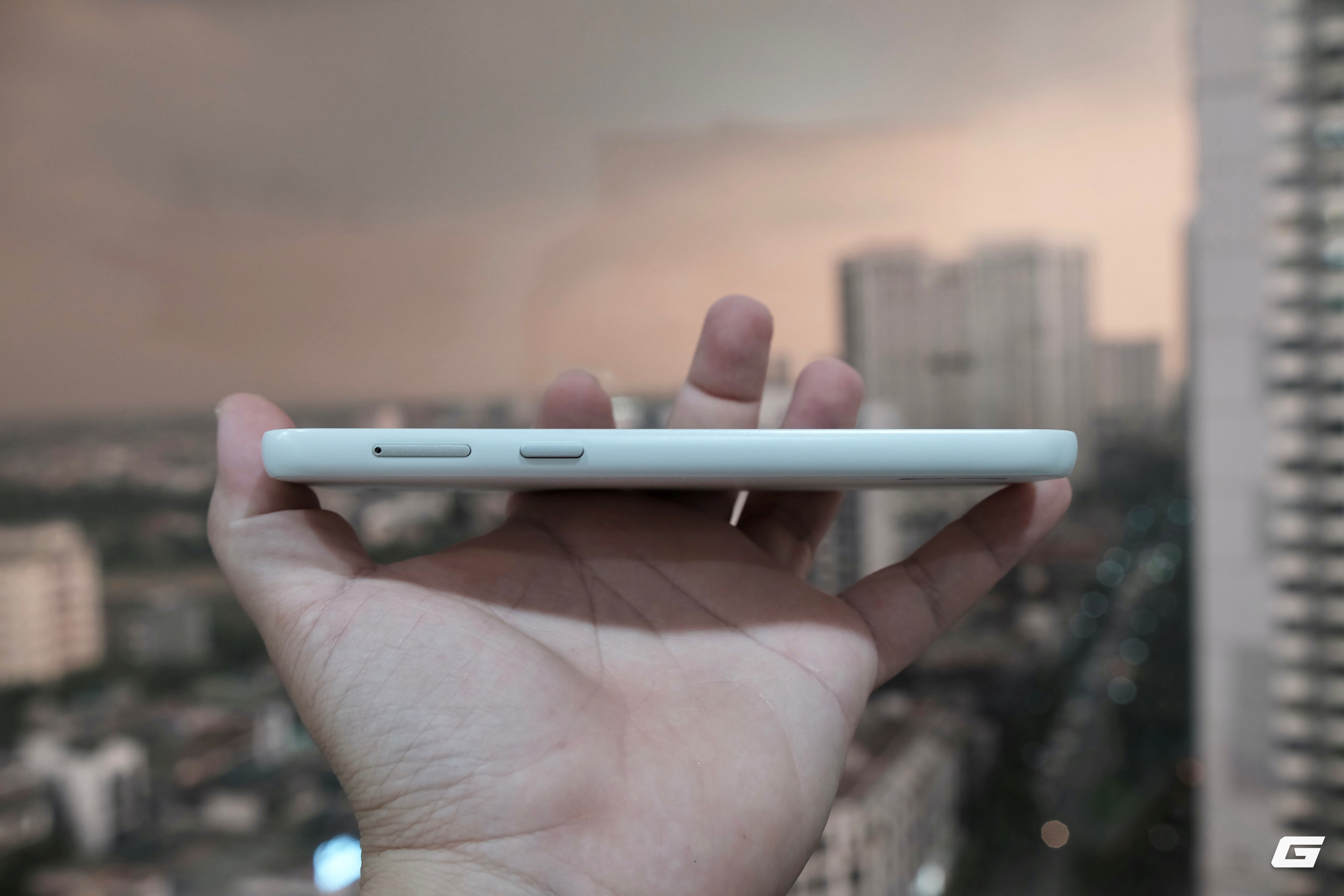 Gallery - Hanvon Clear Mobile: Một chiếc máy đọc sách bỏ túi khá thú vị và điều gây chú ý không chỉ nằm ở màn hình E-Ink - image 2