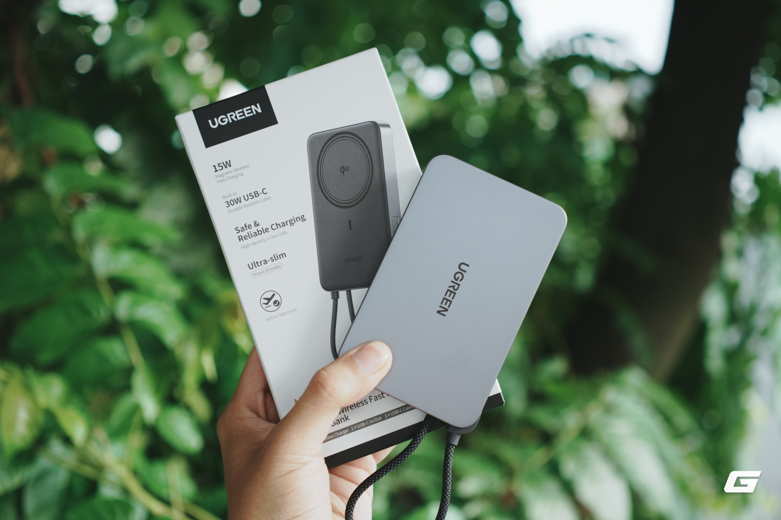Gallery - Pin dự phòng siêu mỏng, hỗ trợ MagSafe 15W cho iPhone, tích hợp dây, giá sale còn 900.000 đồng - image 4