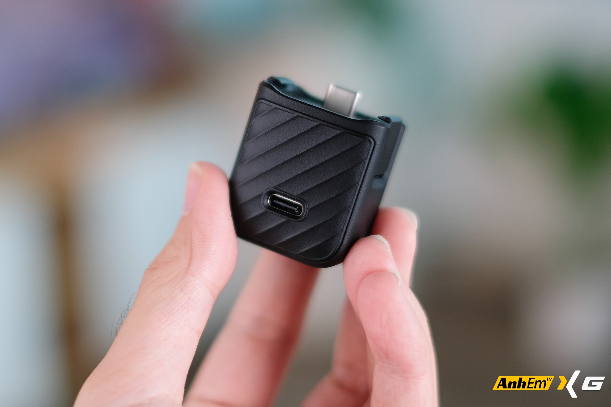 Tr&ecirc;n tay DJI Osmo Pocket 4P: Một bước tiến lớn về khả năng quay phim, một bước l&ugrave;i nhỏ về sự tiện lợi- Ảnh 15.