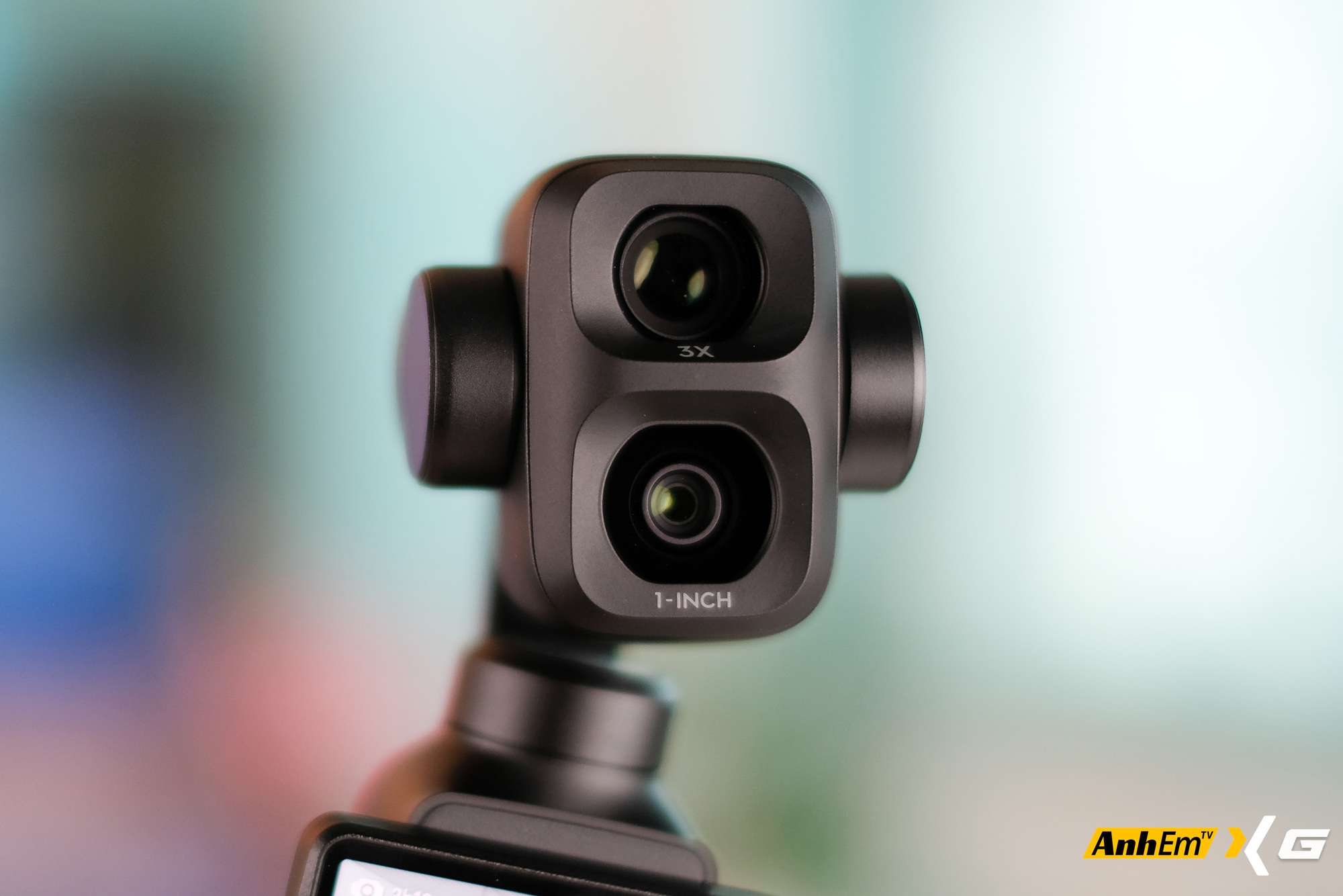 Tr&ecirc;n tay DJI Osmo Pocket 4P: Một bước tiến lớn về khả năng quay phim, một bước l&ugrave;i nhỏ về sự tiện lợi- Ảnh 3.