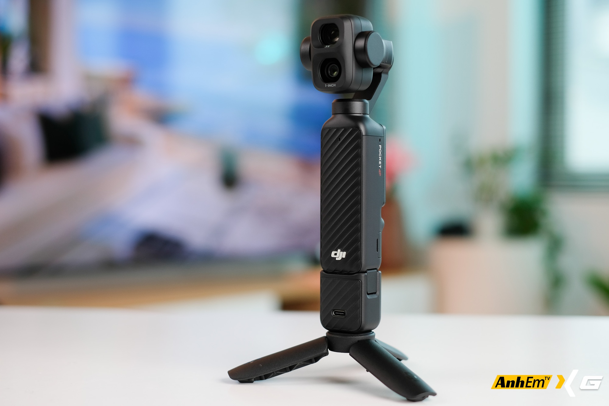 Tr&ecirc;n tay DJI Osmo Pocket 4P: Một bước tiến lớn về khả năng quay phim, một bước l&ugrave;i nhỏ về sự tiện lợi- Ảnh 5.