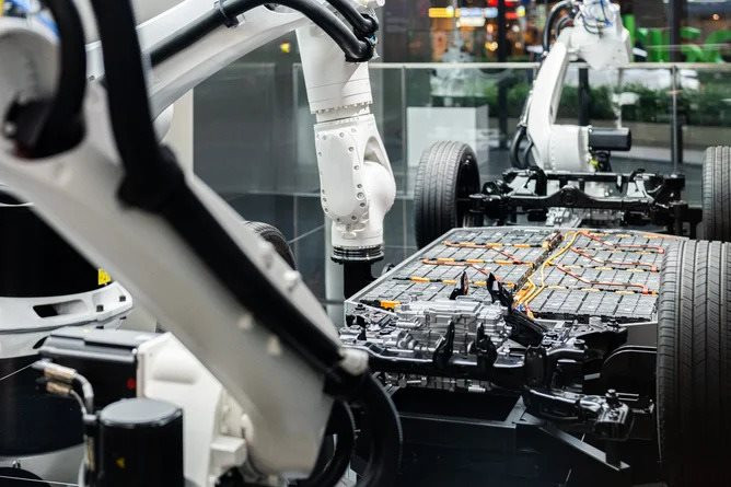 AI c&oacute; thể gi&uacute;p pin Tesla chạy th&ecirc;m hơn 100.000 dặm? Nghi&ecirc;n cứu mới h&eacute; lộ bước tiến k&eacute;o d&agrave;i tuổi thọ pin tới 23%- Ảnh 2.