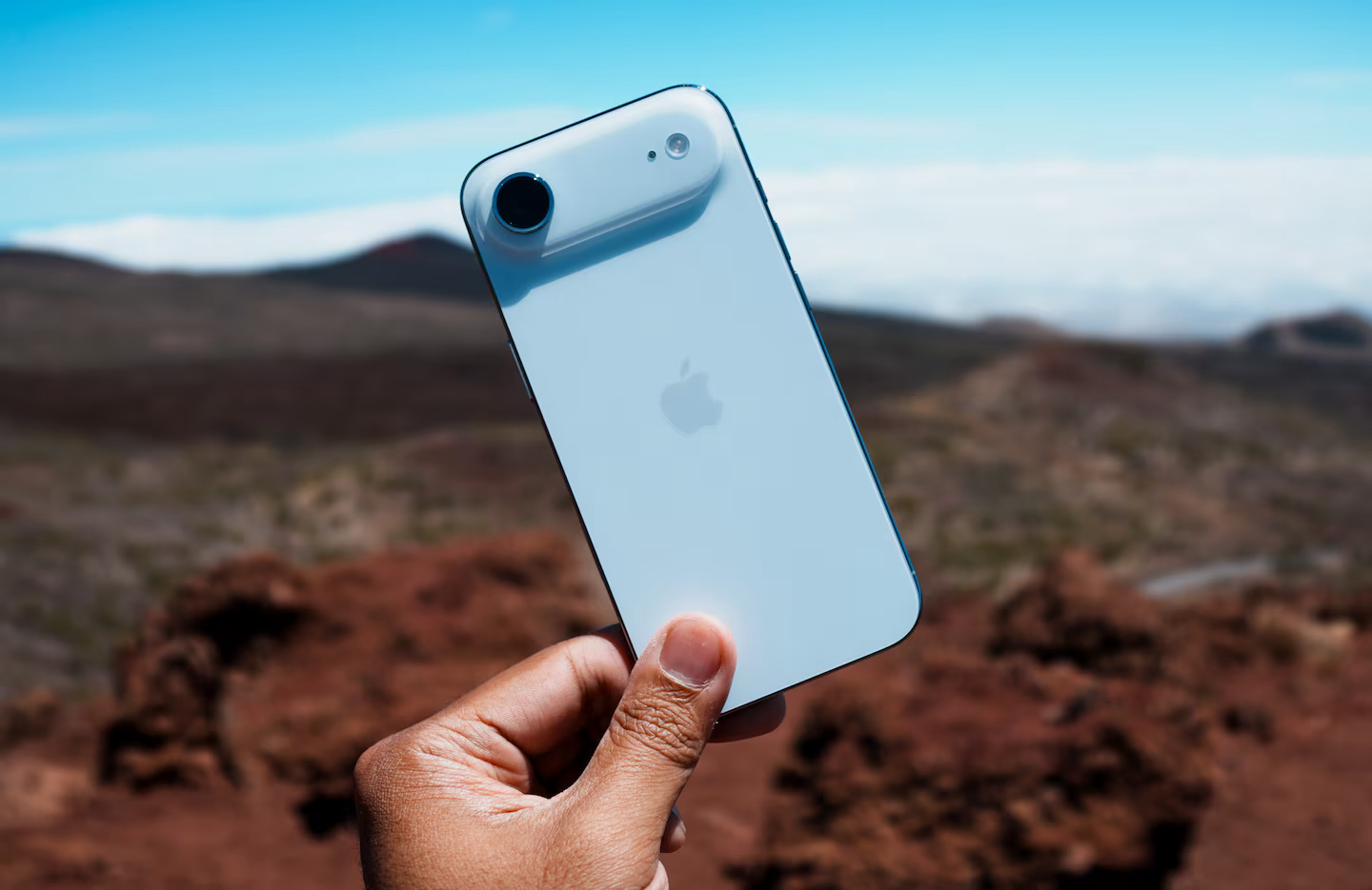 Mẫu iPhone m&agrave;n h&igrave;nh lớn đang c&oacute; gi&aacute; giảm gần chục triệu đồng - Ảnh 1.