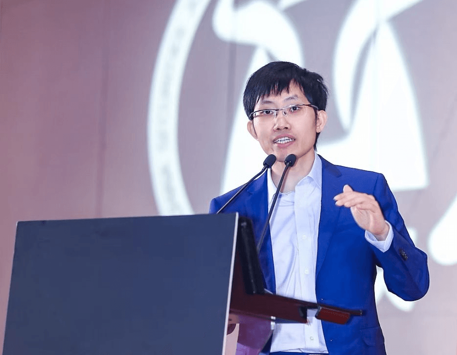 Nh&agrave; s&aacute;ng lập DeepSeek ch&iacute;nh thức th&agrave;nh tỷ ph&uacute; AI gi&agrave;u nhất thế giới, vượt cả những người tạo ra ChatGPT: Khối t&agrave;i sản tăng gấp đ&ocirc;i chỉ sau một đ&ecirc;m- Ảnh 2.