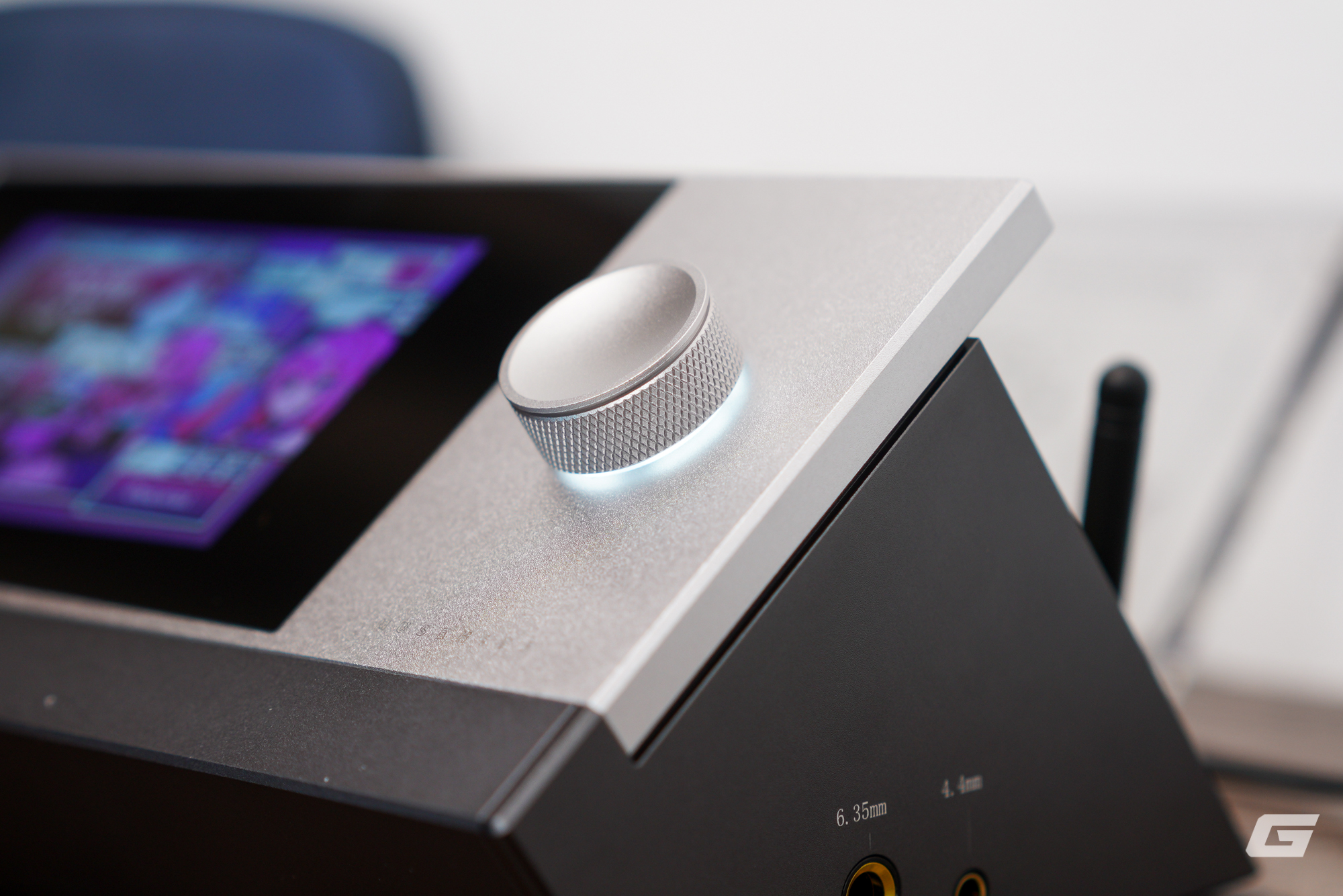 Đ&aacute;nh gi&aacute; MUSE HiFi M300: DAC/Amp si&ecirc;u "độc lạ" với hệ điều h&agrave;nh ri&ecirc;ng, m&agrave;n h&igrave;nh 5 inch v&agrave; chế độ giả lập &acirc;m thanh của đ&egrave;n!- Ảnh 10.
