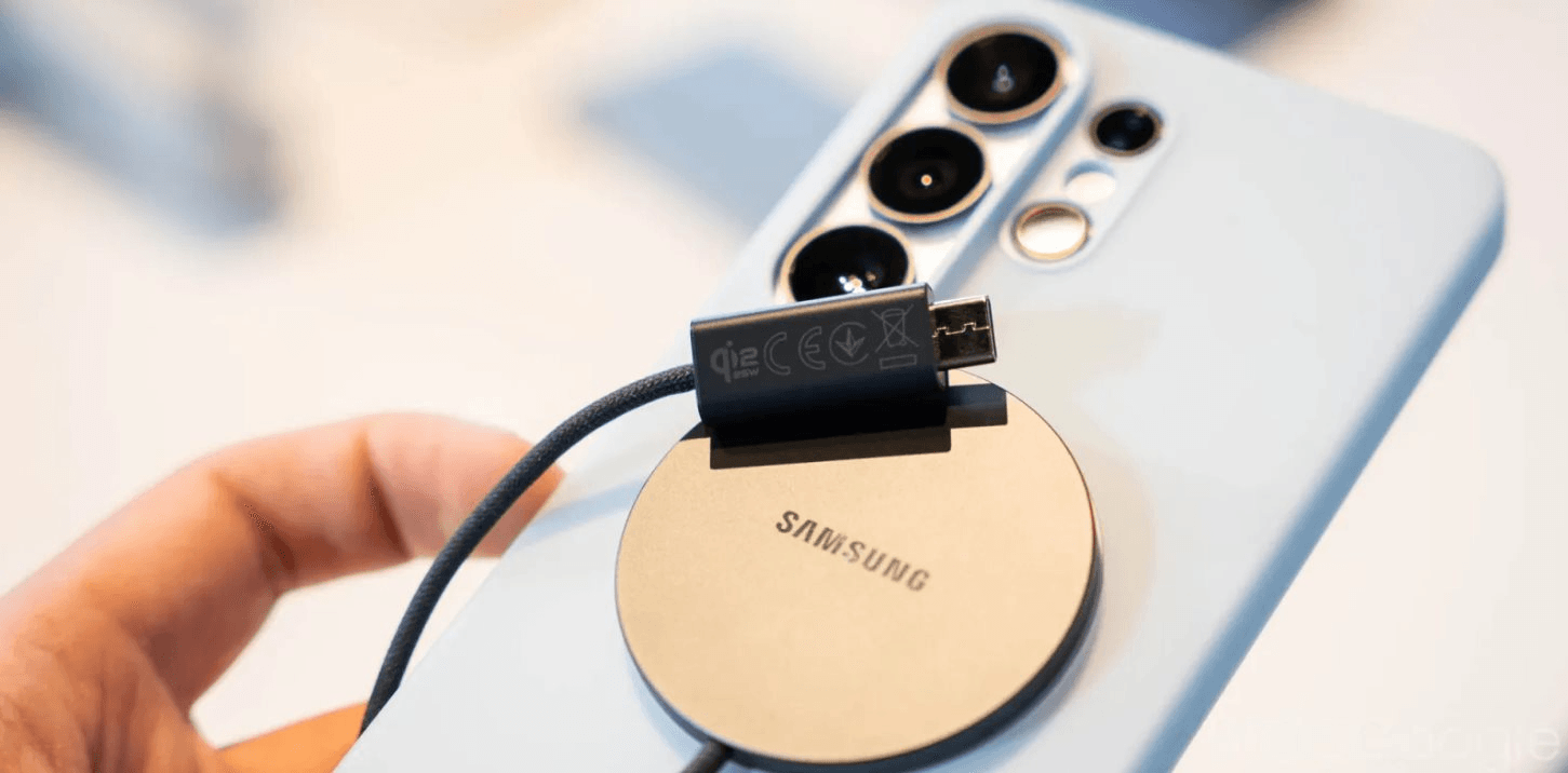 Kh&ocirc;ng c&ograve;n camera số 1, kh&ocirc;ng c&ograve;n sạc nhanh nhất, AI cũng chẳng c&ograve;n độc quyền: Điều g&igrave; vẫn gi&uacute;p Samsung b&aacute;n nhiều smartphone nhất thế giới?- Ảnh 3.