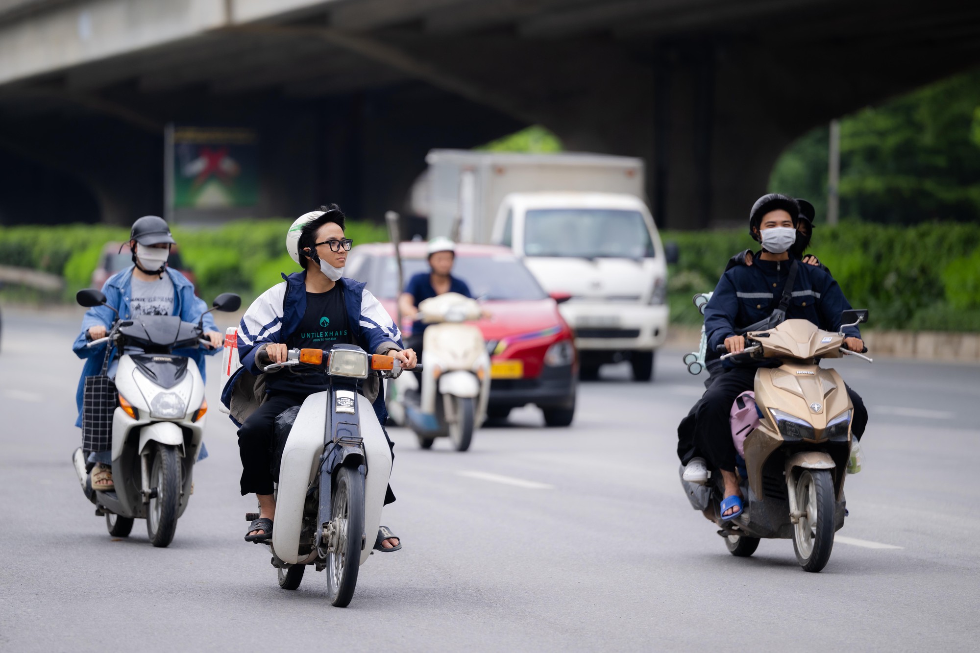 Cận cảnh hệ thống giao th&ocirc;ng th&ocirc;ng minh vừa - Ảnh 9.